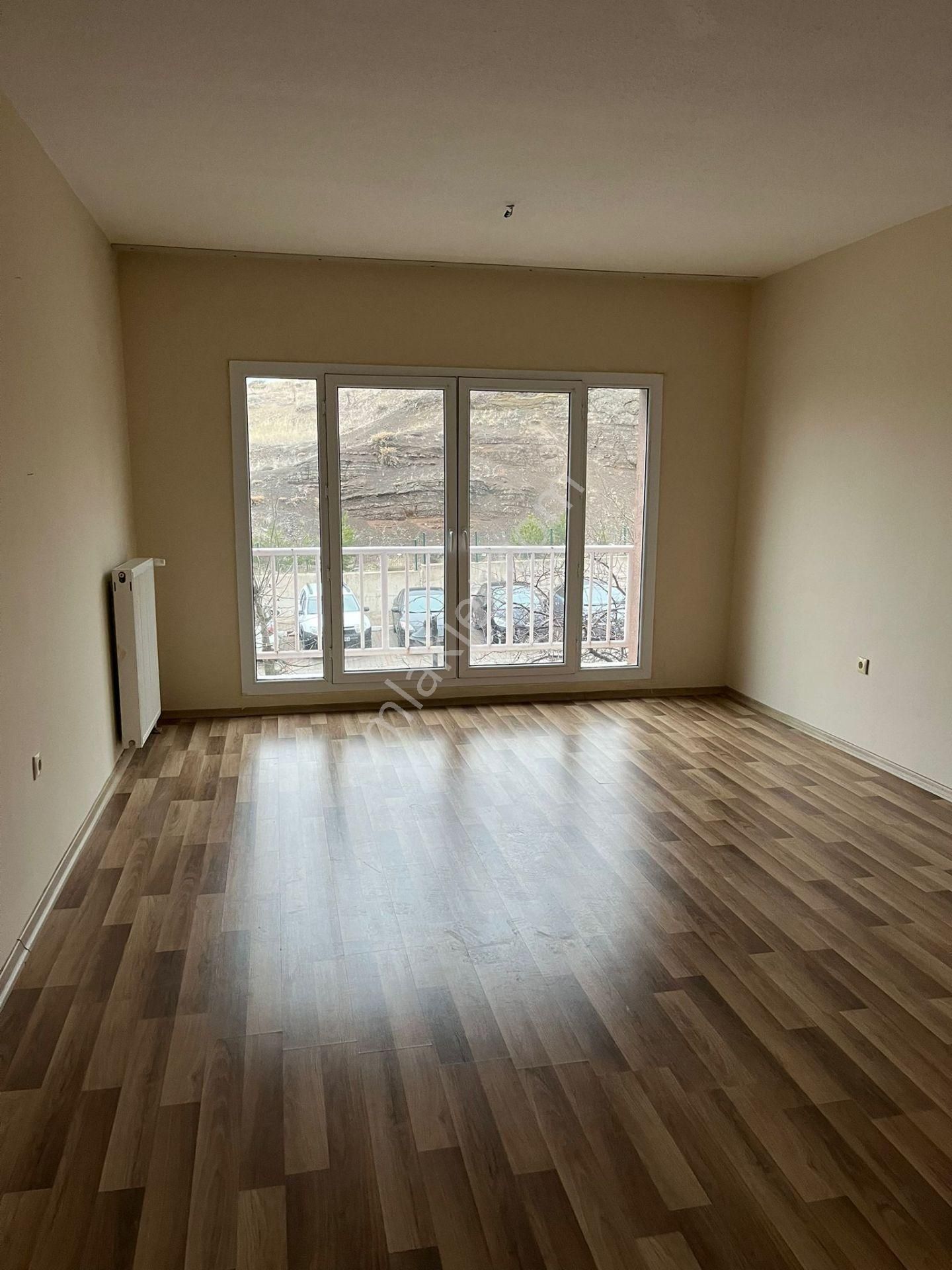 Sahibinden Yapracık 2.bölgede 3+1 Kiralık Boş Daire Cambalkonlu