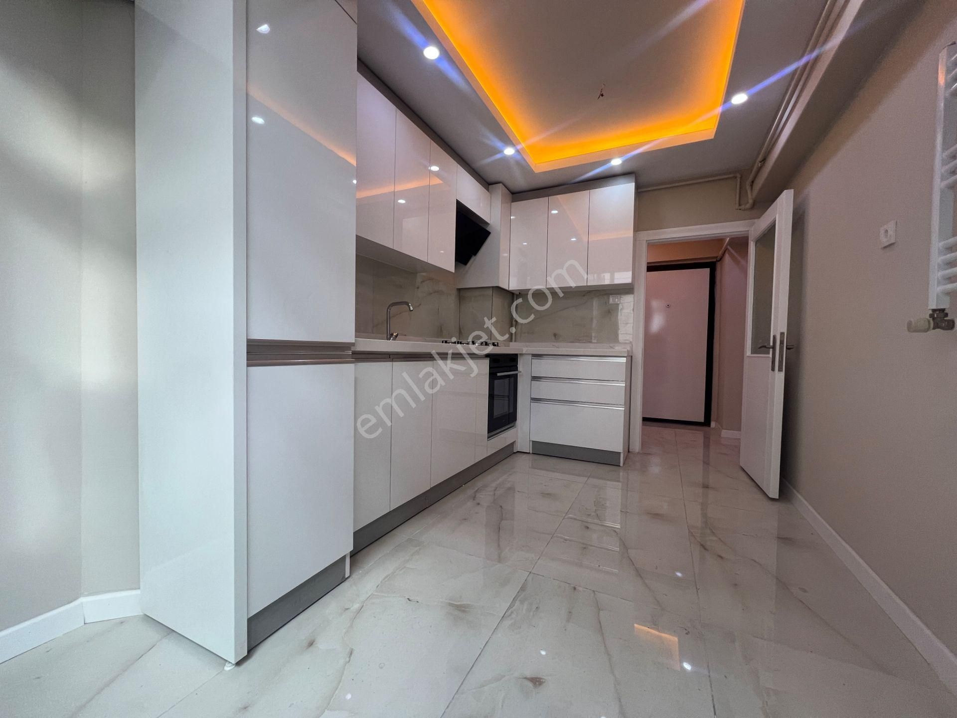 Etimesgut 30 Agustos Mah 2.arakat Salon Bagımsız Yapılı Daire - Görsel 5