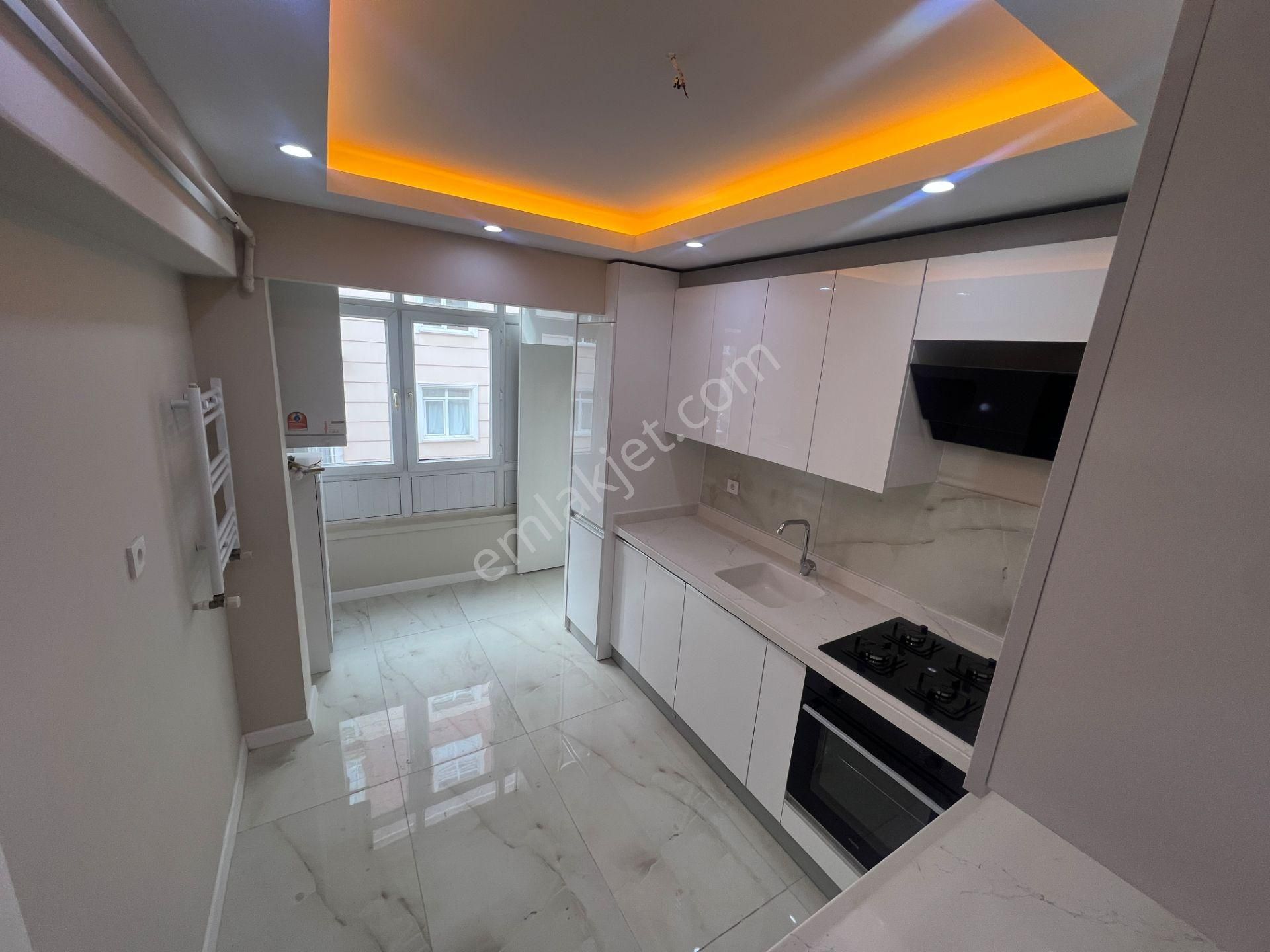 Etimesgut 30 Agustos Mah 2.arakat Salon Bagımsız Yapılı Daire - Görsel 2