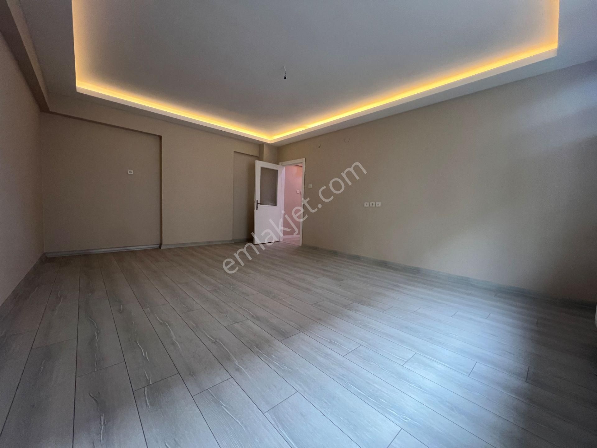 Etimesgut 30 Agustos Mah 2.arakat Salon Bagımsız Yapılı Daire - Görsel 12