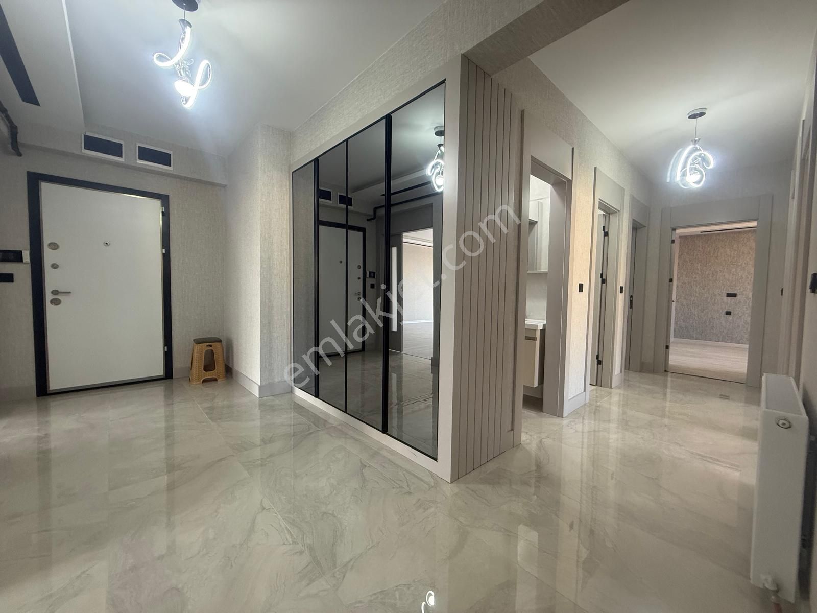 Nasip'ten Satılık Masrafsız Site İçerisinde Lüx 4+1 - Görsel 26