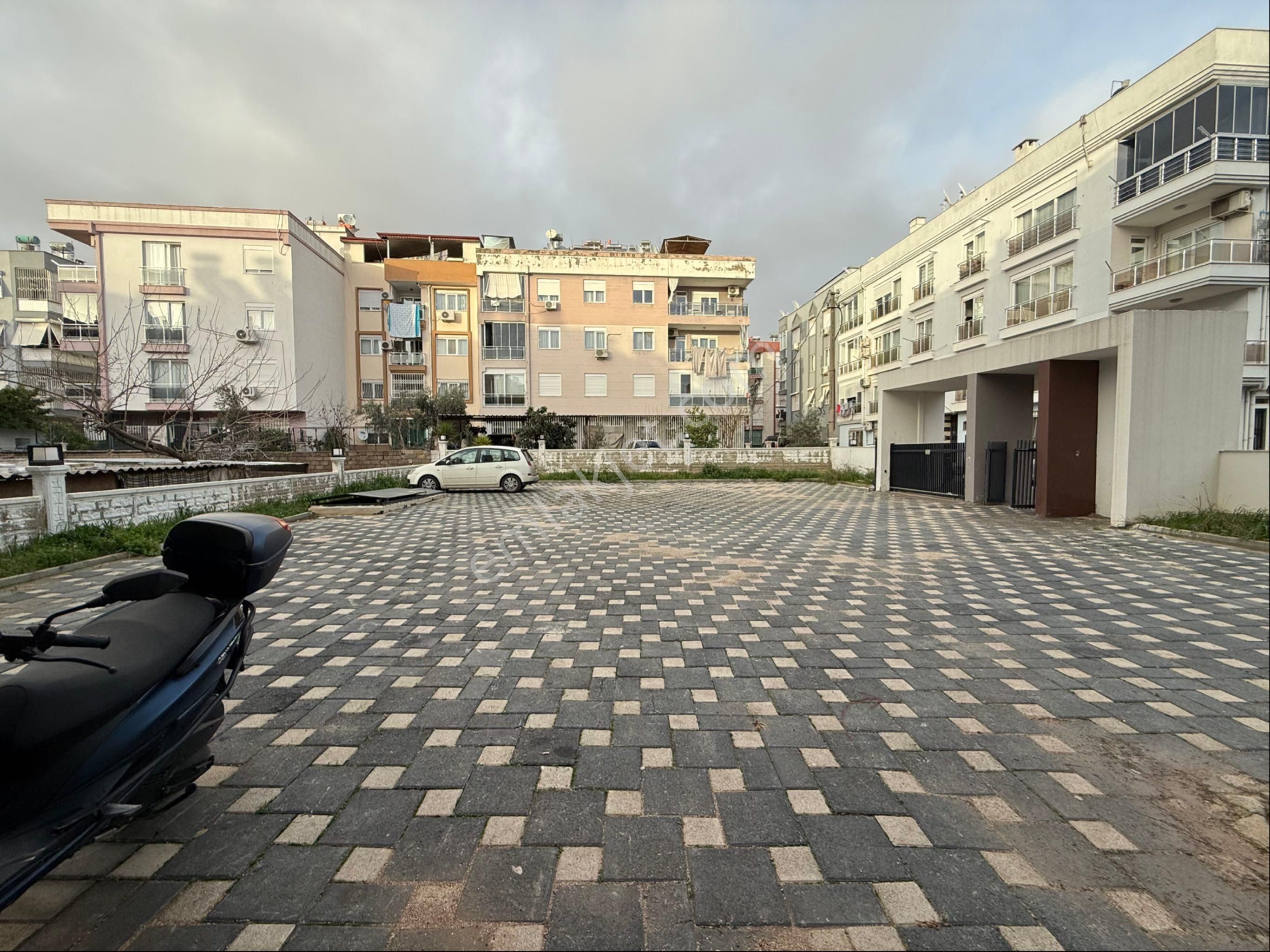 Markantalyaya Yürüme Mesafesi 2+1 Doğalgazlı Satılık Daire - Görsel 3