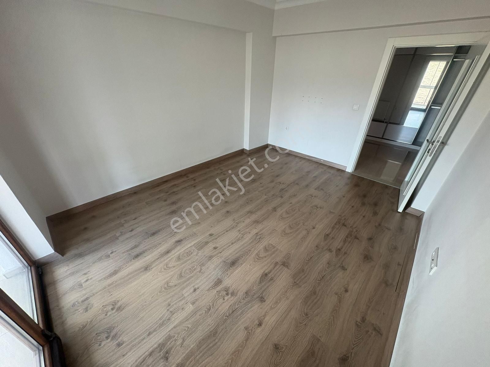 Törekent Mah'de 4+1 Site İçerisinde Full Yapılı Mükemmel Daire - Görsel 30