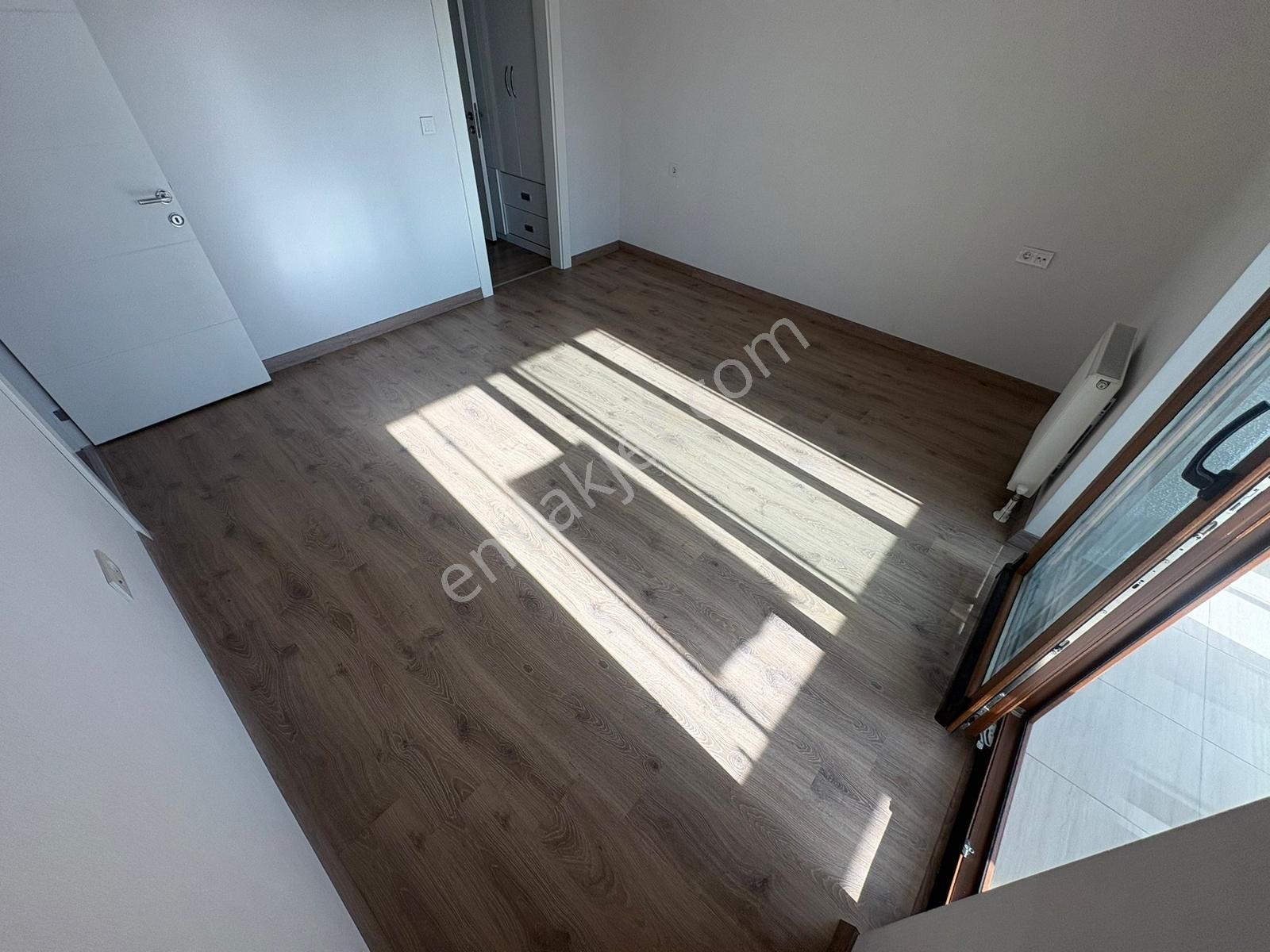 Törekent Mah'de 4+1 Site İçerisinde Full Yapılı Mükemmel Daire - Görsel 18