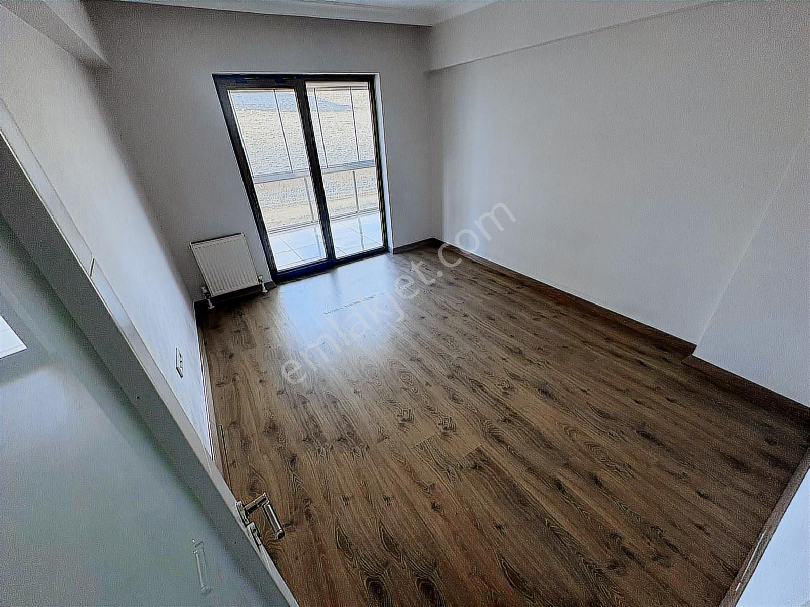 Törekent Mah'de 4+1 Site İçerisinde Full Yapılı Mükemmel Daire - Görsel 19