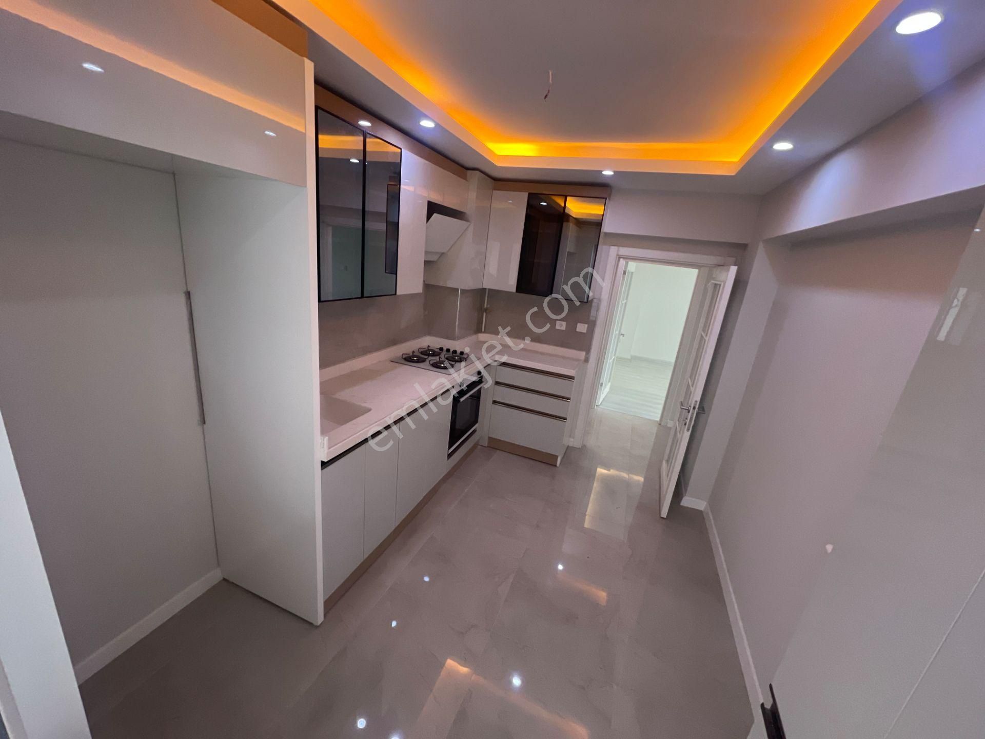 Etimesgut Piyade Mah 1.arakat Ön Cephe Salon Bagımsız Daire - Görsel 8