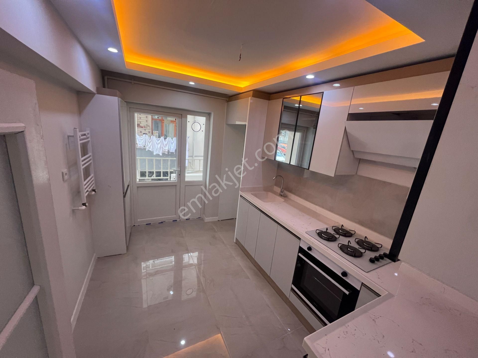 Etimesgut Piyade Mah 1.arakat Ön Cephe Salon Bagımsız Daire