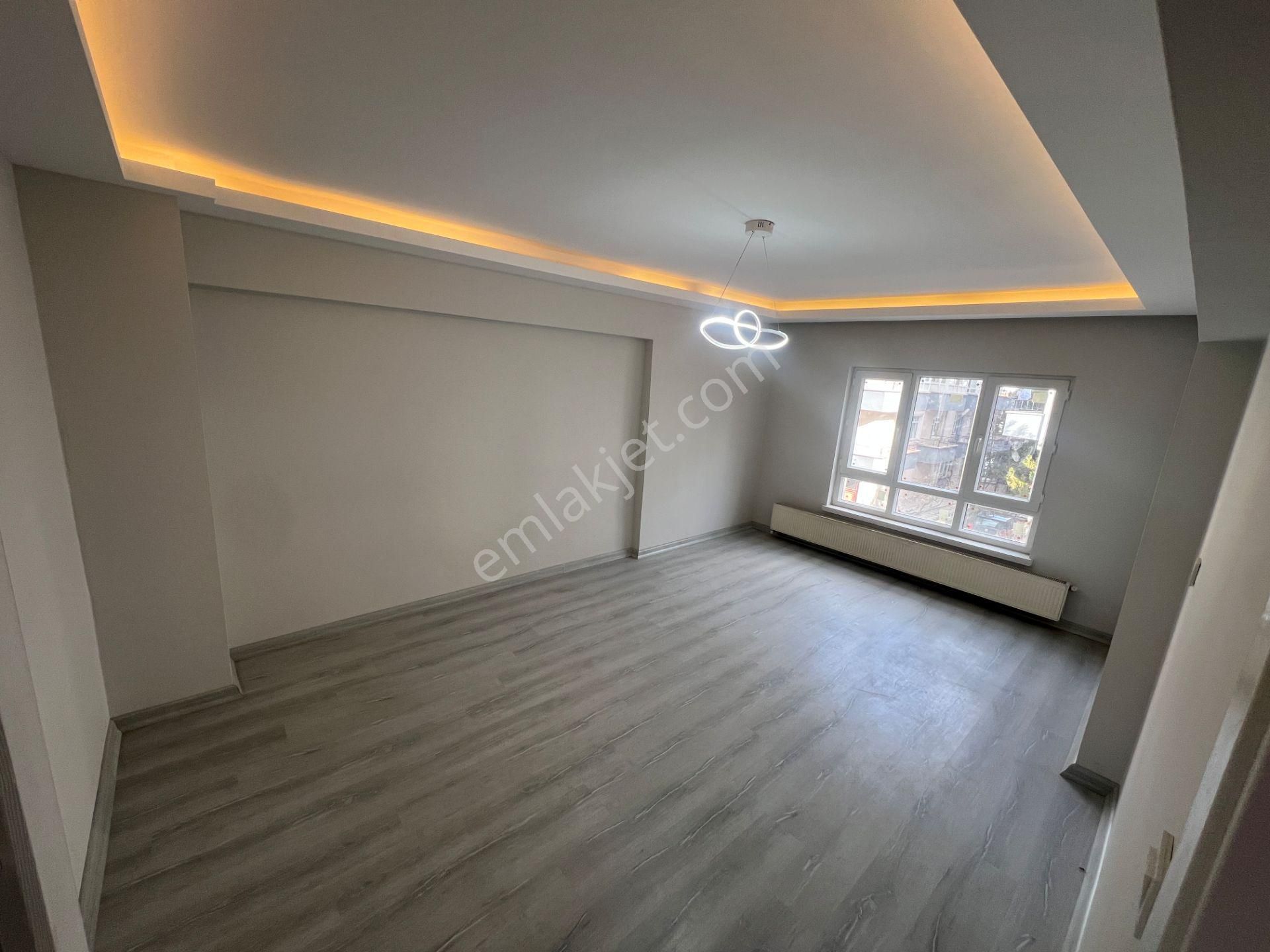 Etimesgut Piyade Mah 1.arakat Ön Cephe Salon Bagımsız Daire - Görsel 11