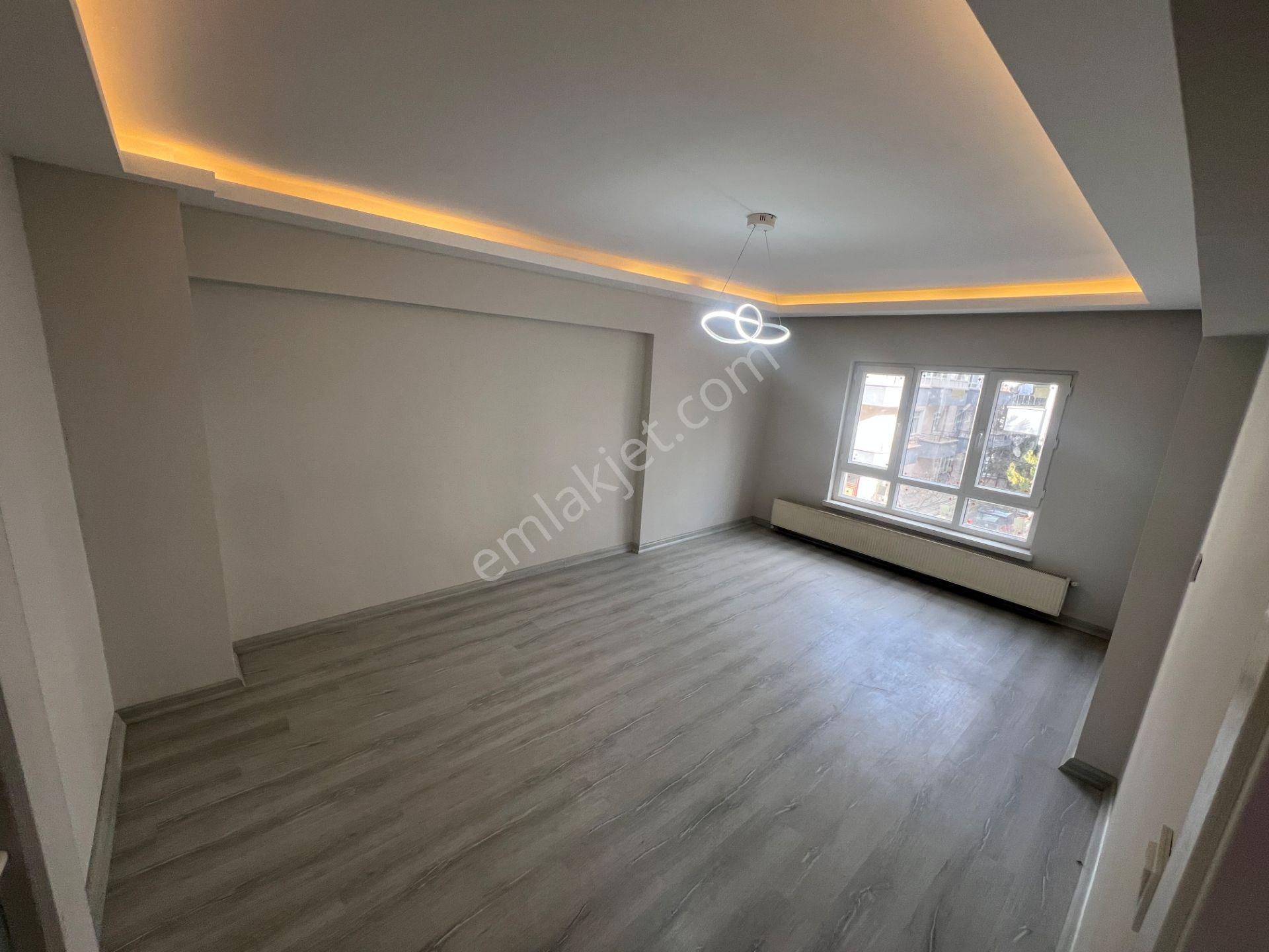 Etimesgut Piyade Mah 1.arakat Ön Cephe Salon Bagımsız Daire - Görsel 12