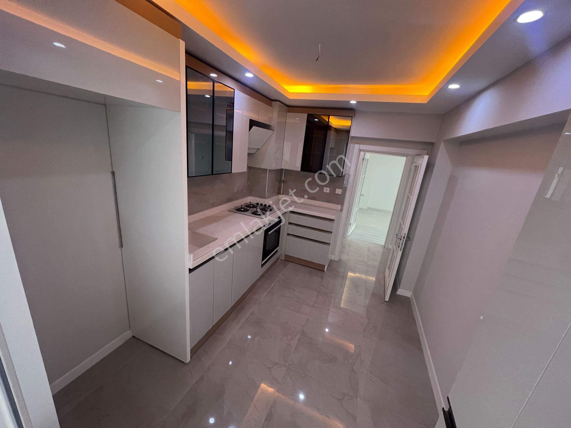 Etimesgut Piyade Mah 1.arakat Ön Cephe Salon Bagımsız Daire - Görsel 6