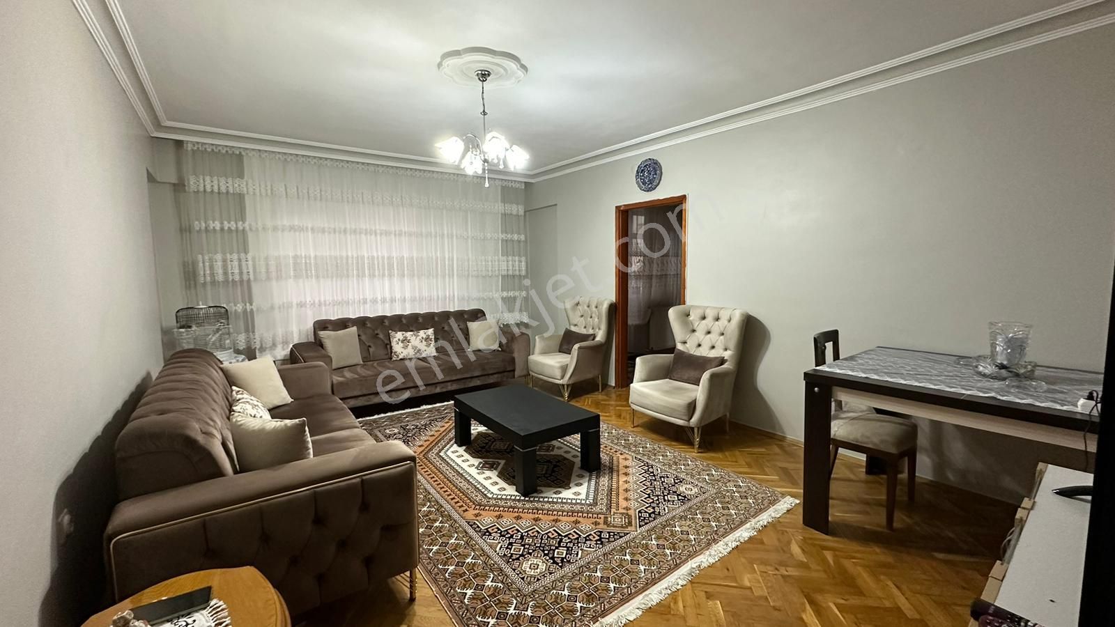 Kalecik Emlak'tan Merkez Mahallesin'de 3.kat 3+1 Klasik Daire - Görsel 4