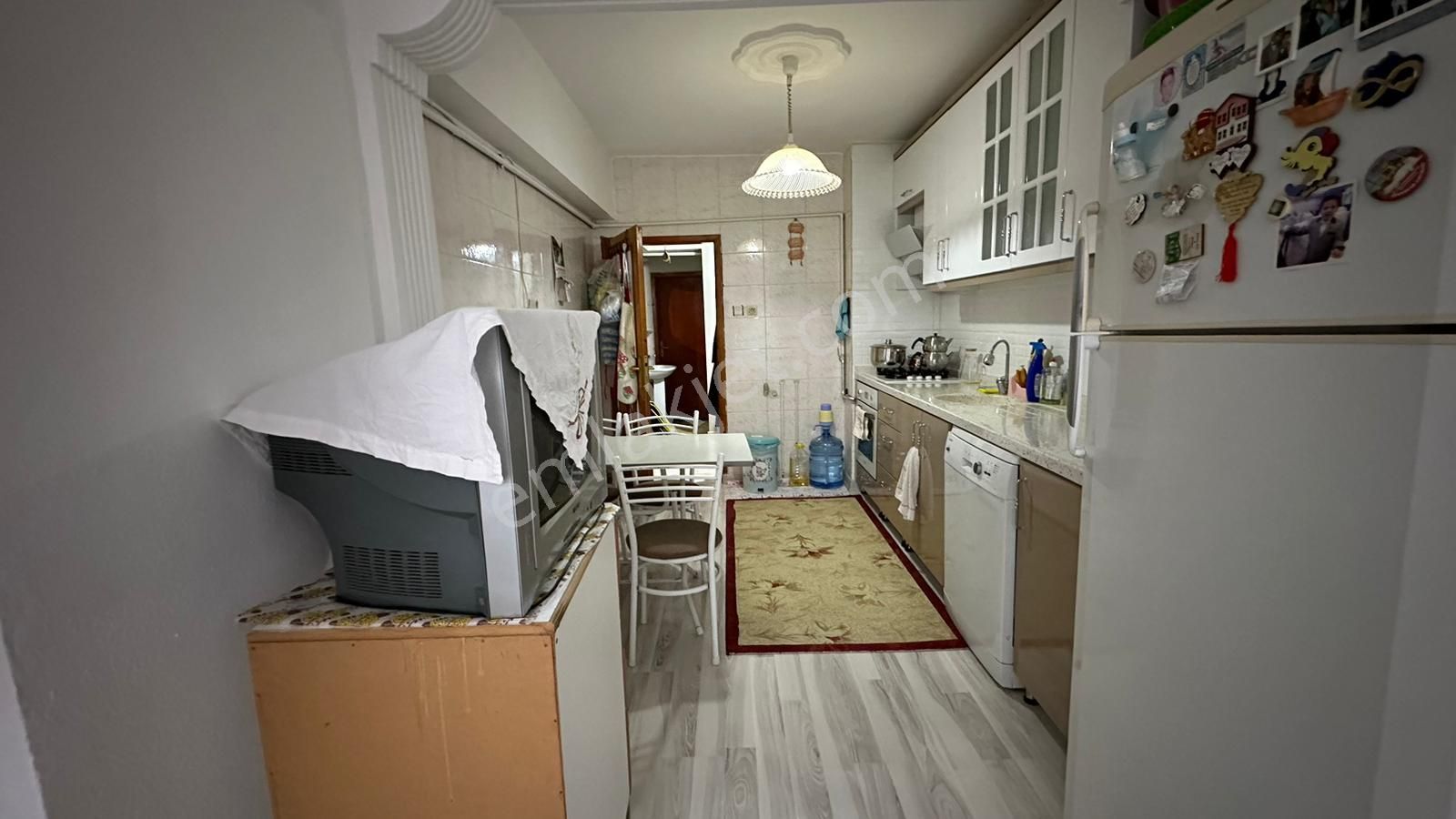 Kalecik Emlak'tan Merkez Mahallesin'de 3.kat 3+1 Klasik Daire - Görsel 2