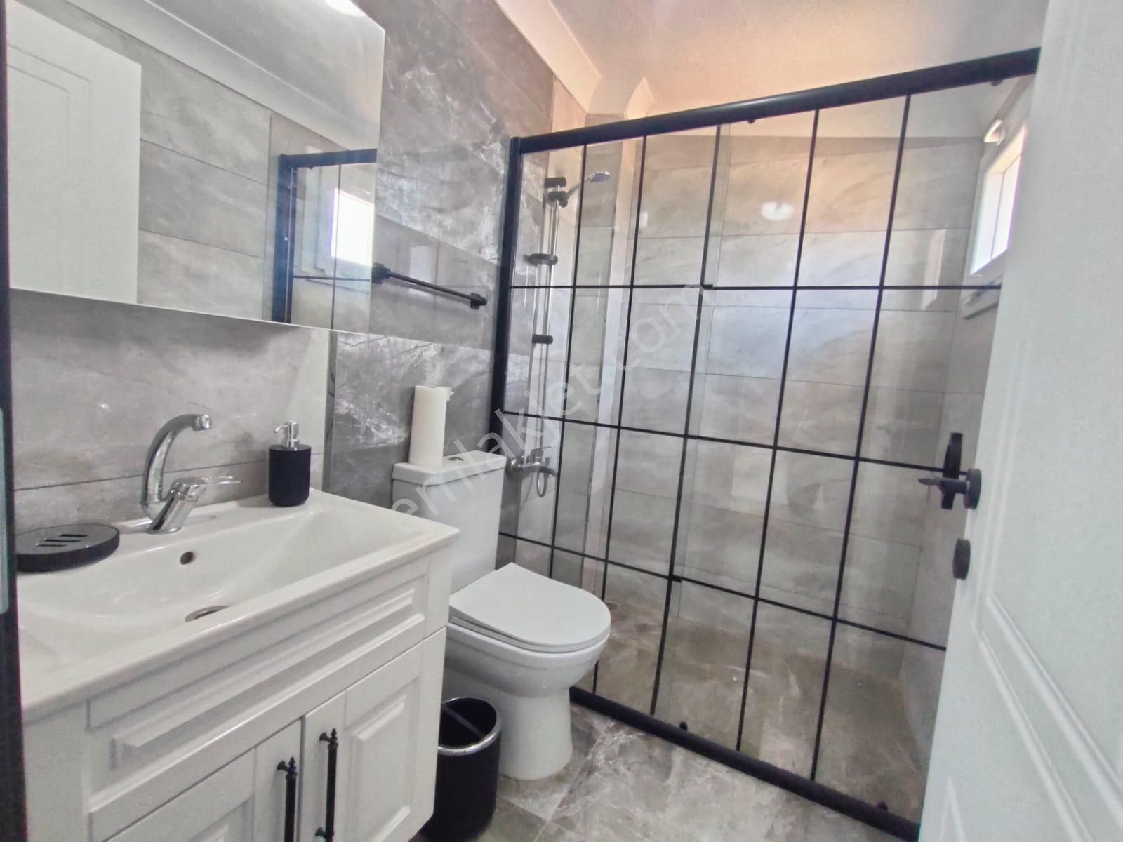 Yeniçiftlik Merkezde Sağlık Ocağının Dibinde Merkezi Konumlu Villa - Görsel 11