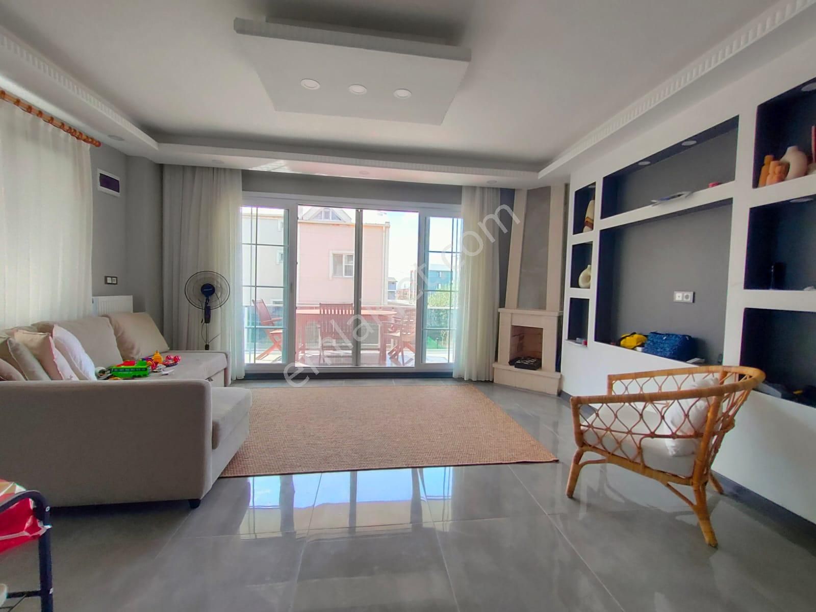 Yeniçiftlik Merkezde Sağlık Ocağının Dibinde Merkezi Konumlu Villa - Görsel 26