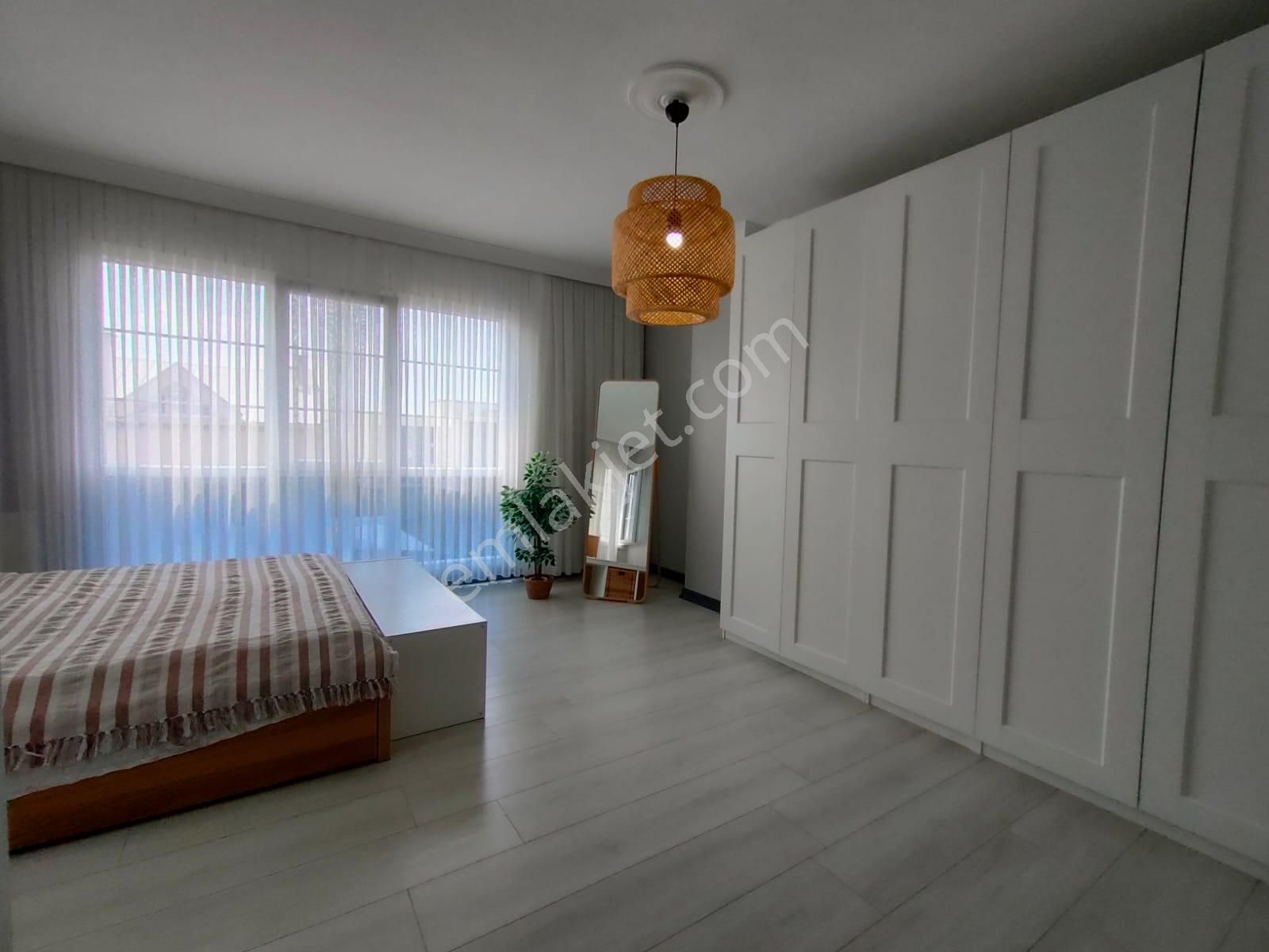 Yeniçiftlik Merkezde Sağlık Ocağının Dibinde Merkezi Konumlu Villa - Görsel 33