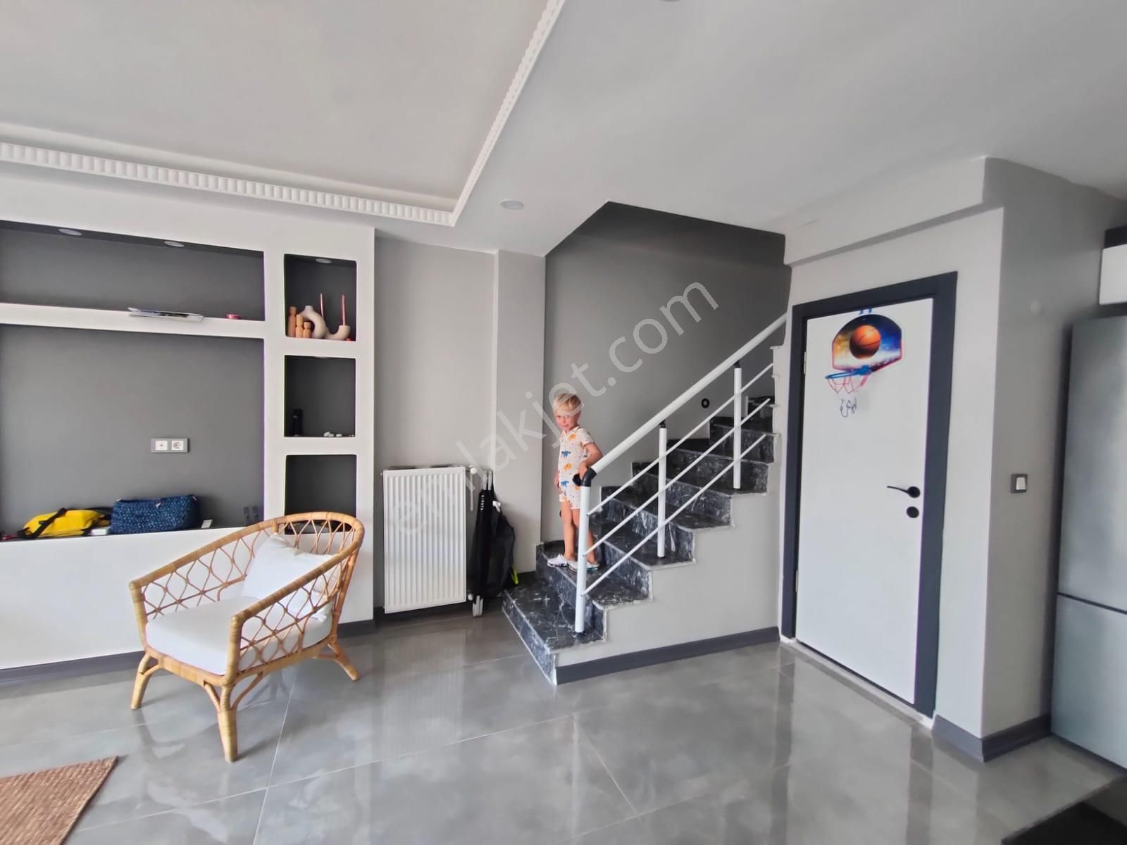 Yeniçiftlik Merkezde Sağlık Ocağının Dibinde Merkezi Konumlu Villa - Görsel 6