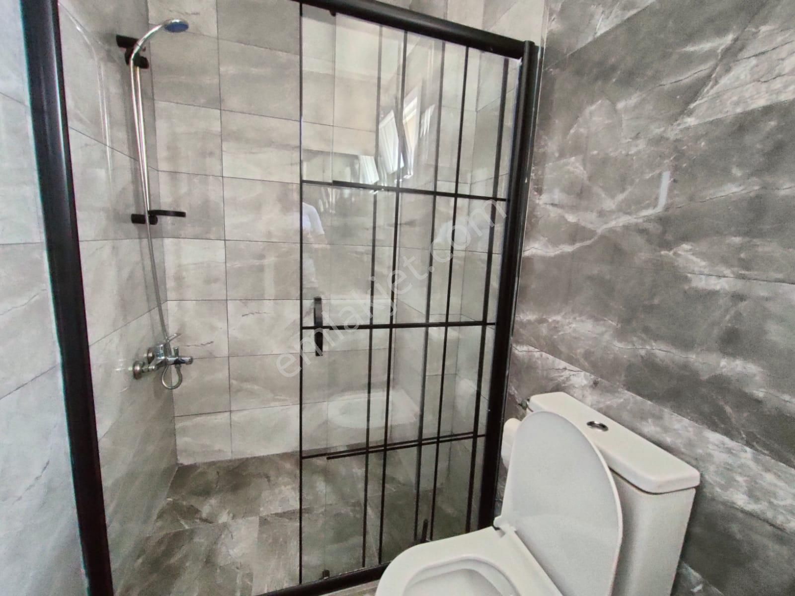 Yeniçiftlik Merkezde Sağlık Ocağının Dibinde Merkezi Konumlu Villa - Görsel 32