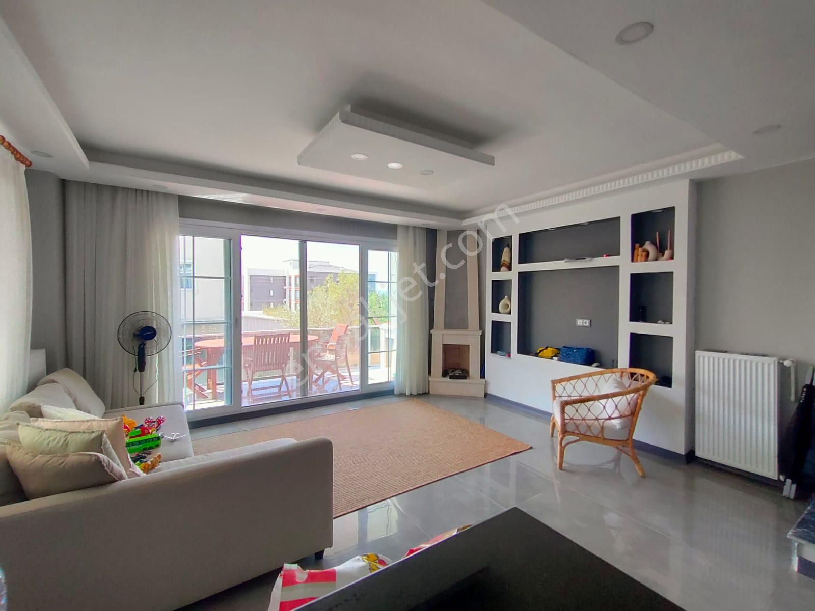 Yeniçiftlik Merkezde Sağlık Ocağının Dibinde Merkezi Konumlu Villa - Görsel 29