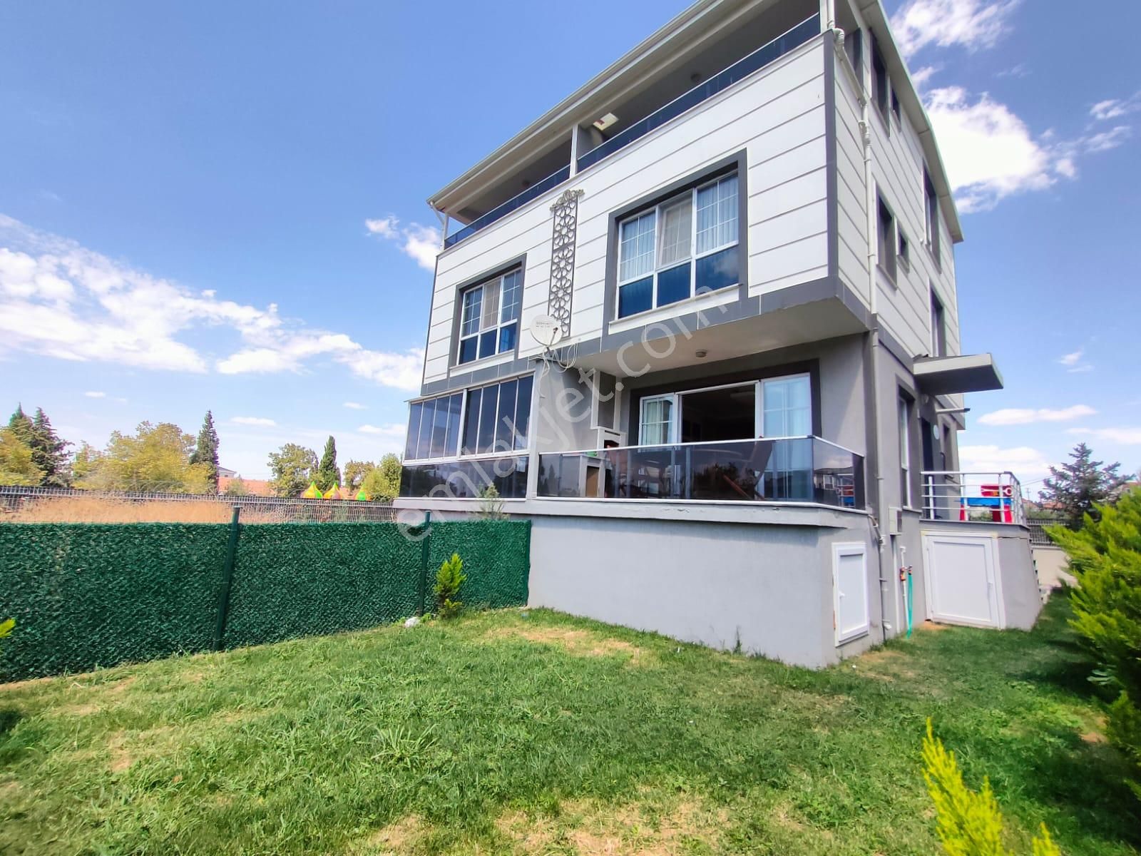 Yeniçiftlik Merkezde Sağlık Ocağının Dibinde Merkezi Konumlu Villa - Görsel 18