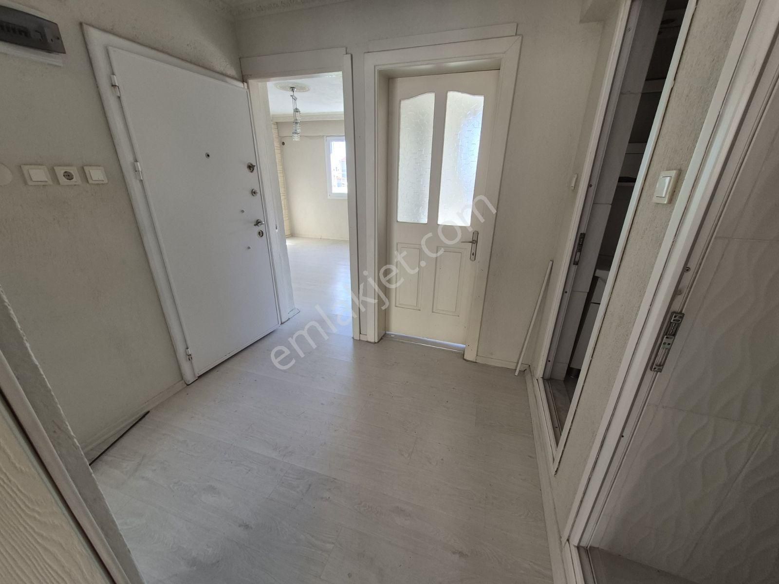 Bozyaka Da 2+1 Kapalı Mutfak Ferah Daire - Görsel 12