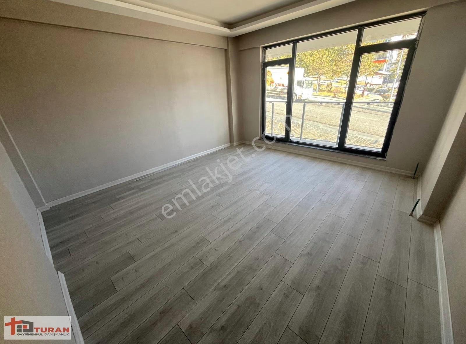 Sancaktepede Park Manzaralı İskanlı Oturuma Hzr 3+1 Arakat Daire - Görsel 3