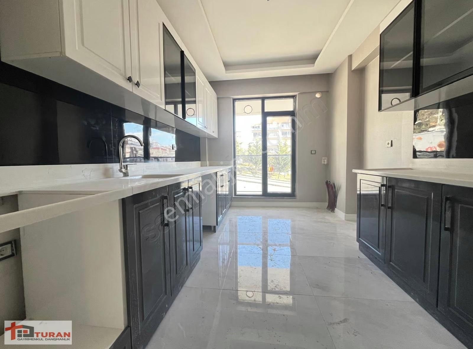 Sancaktepede Park Manzaralı İskanlı Oturuma Hzr 3+1 Arakat Daire - Görsel 6