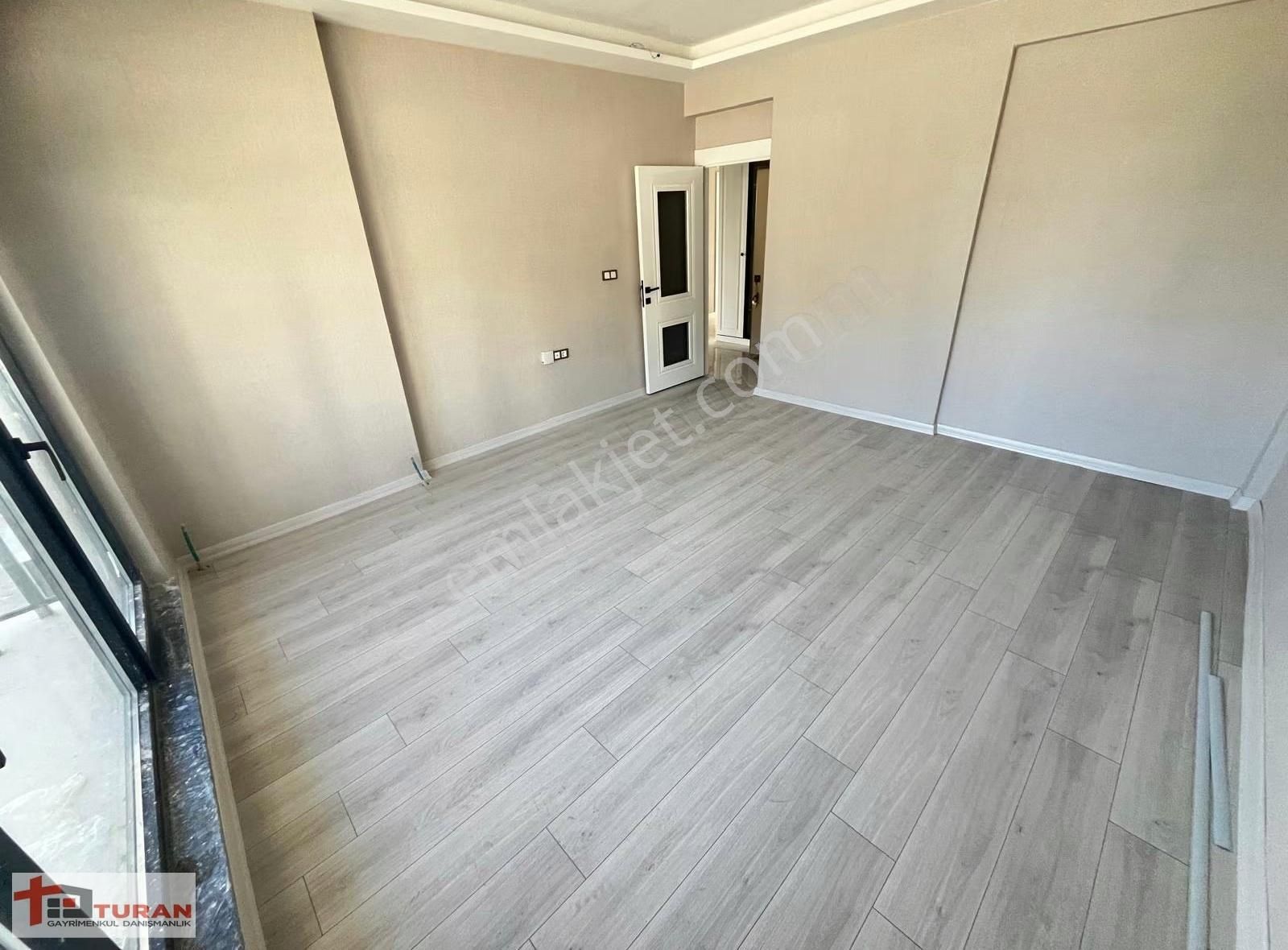 Sancaktepede Park Manzaralı İskanlı Oturuma Hzr 3+1 Arakat Daire - Görsel 14