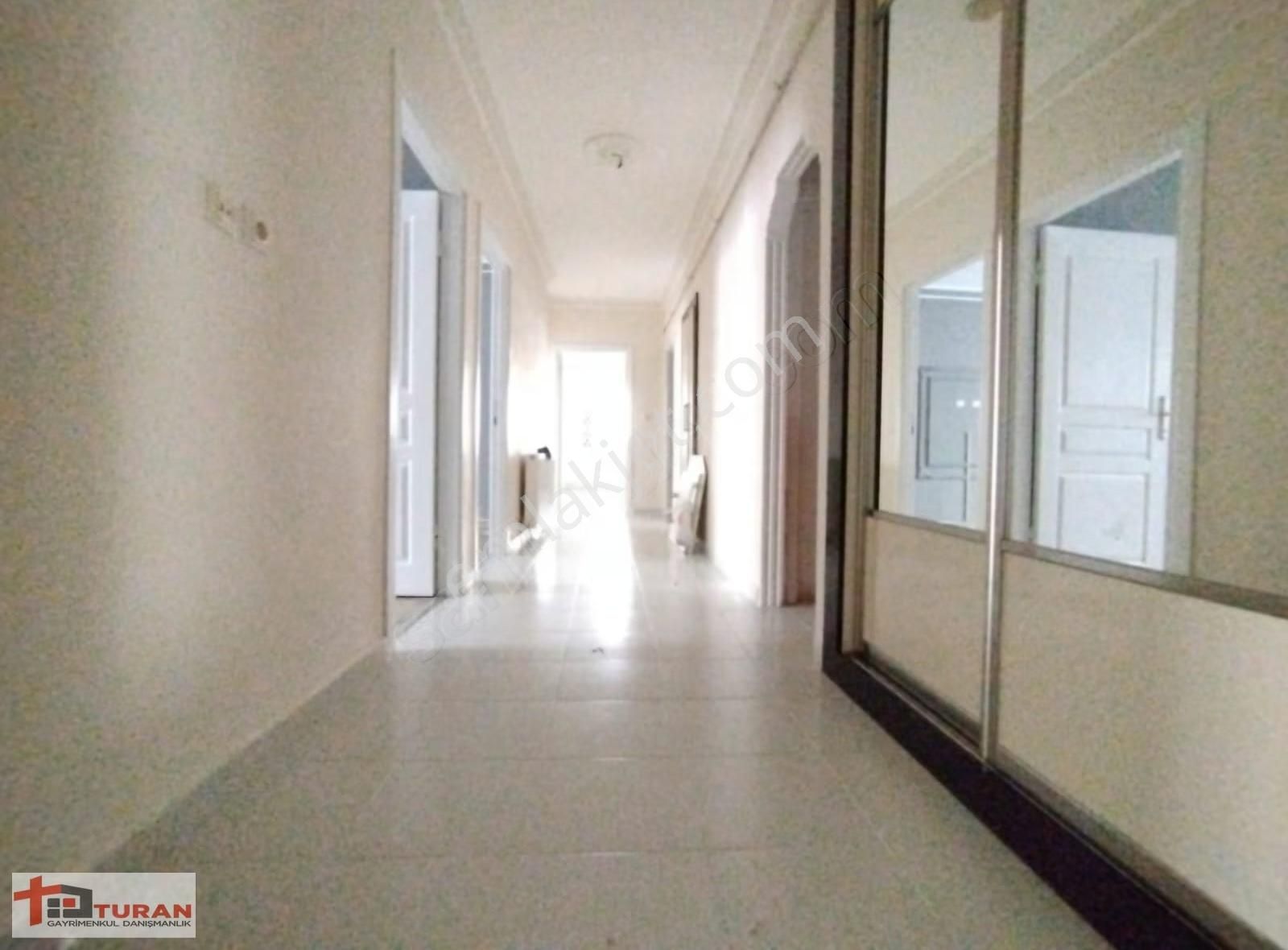 Turan'dan Karakeçili Cd. & Göbek Yakını 3+1 Arakat İskanlı Daire - Görsel 3