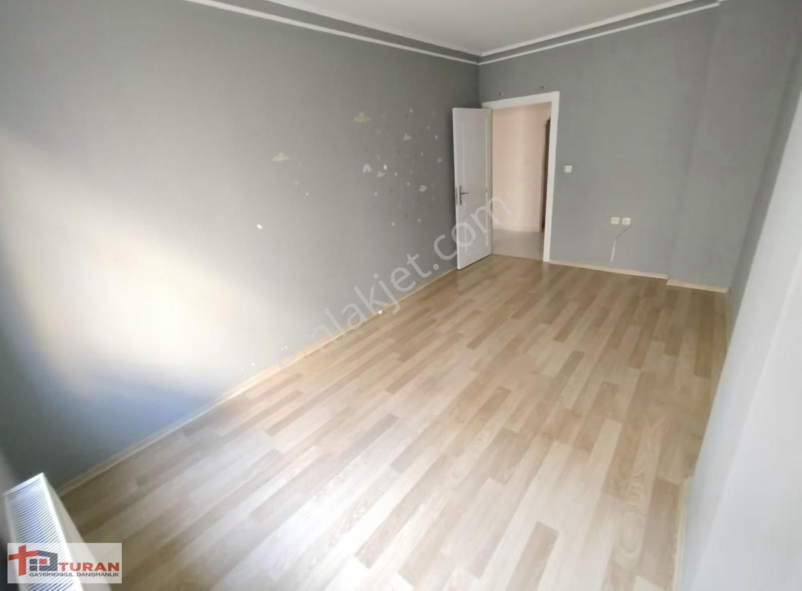 Turan'dan Karakeçili Cd. & Göbek Yakını 3+1 Arakat İskanlı Daire - Görsel 2