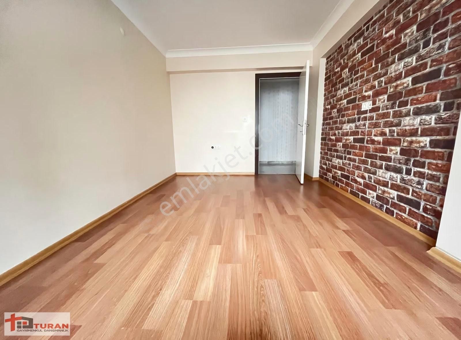 Şengülüm Market Yakını & Ara Katta Ebeveyn Banyolu Boş 4+1 Daire - Görsel 7