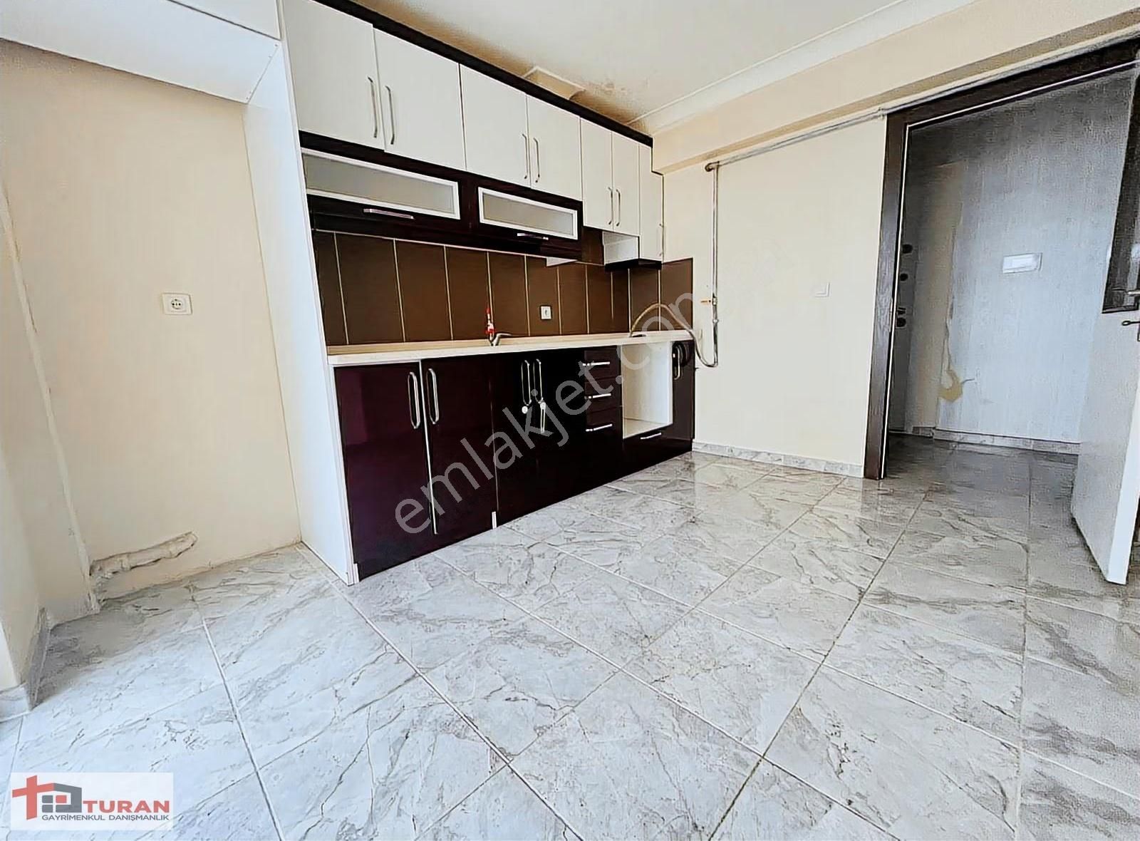 Şengülüm Market Yakını & Ara Katta Ebeveyn Banyolu Boş 4+1 Daire - Görsel 8