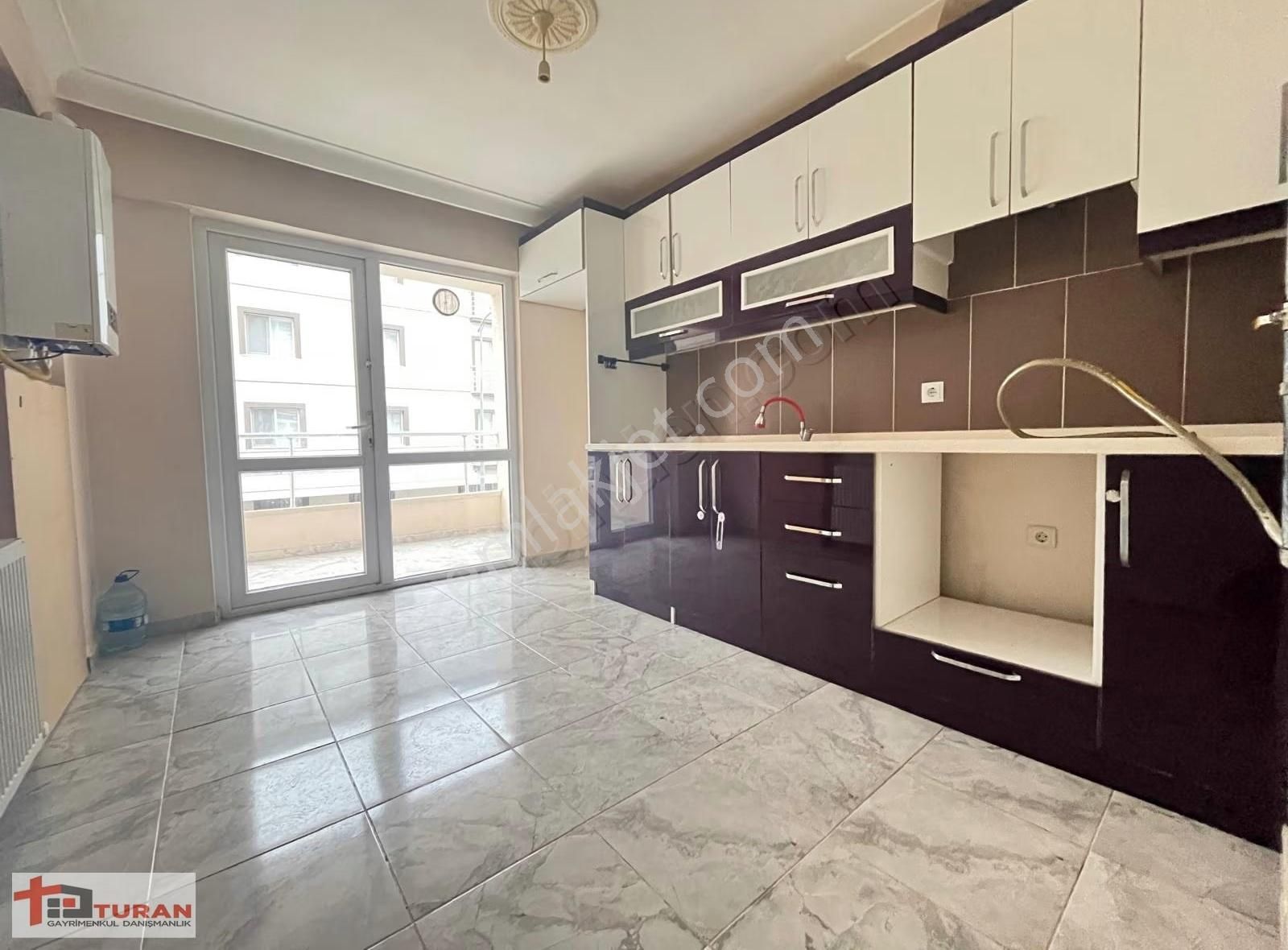 Şengülüm Market Yakını & Ara Katta Ebeveyn Banyolu Boş 4+1 Daire - Görsel 31