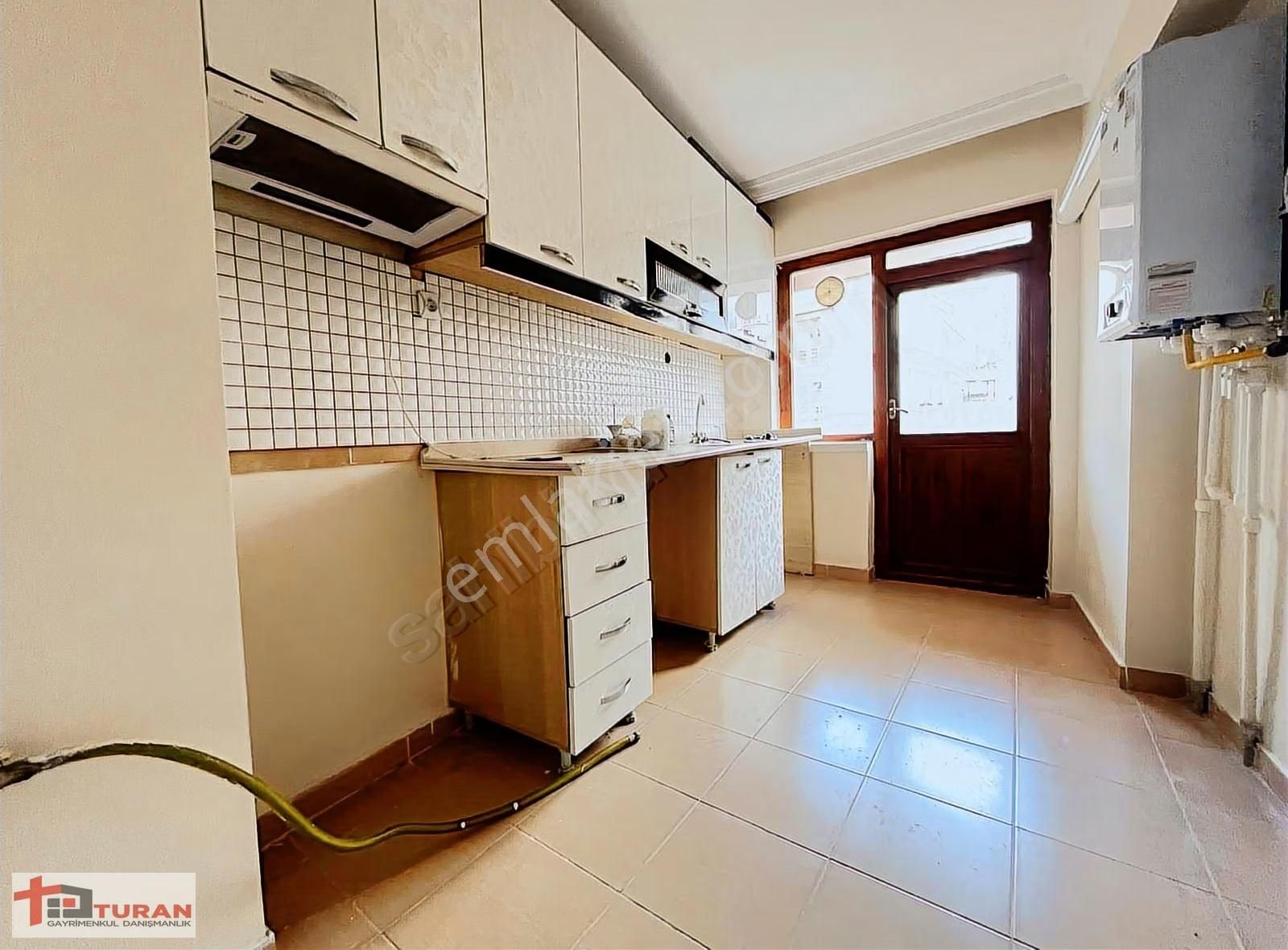 Özlem Caddesi Paraleli 3+1 Kiralık Daire** - Görsel 13