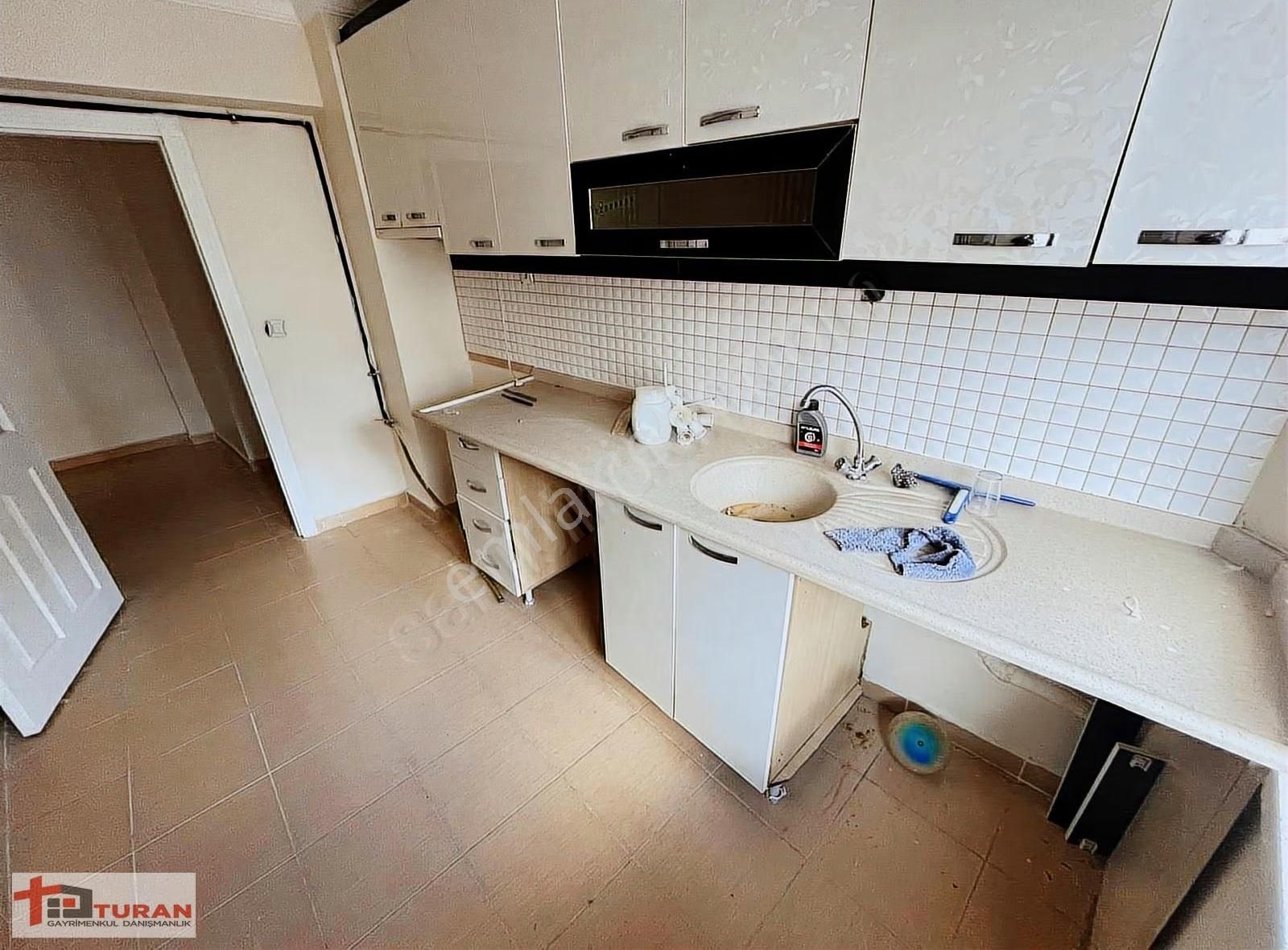 Özlem Caddesi Paraleli 3+1 Kiralık Daire** - Görsel 17