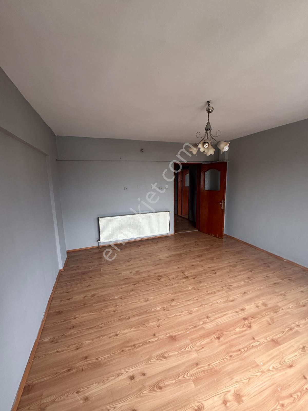 Hacıvatta Anacaddeye Yakın 3+1 Geniş Kiralık Daire - Görsel 13
