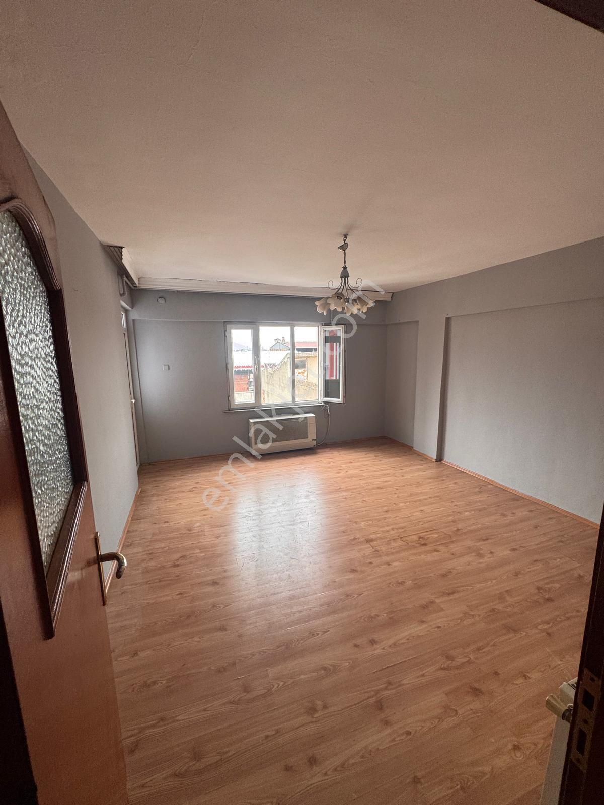 Hacıvatta Anacaddeye Yakın 3+1 Geniş Kiralık Daire - Görsel 15