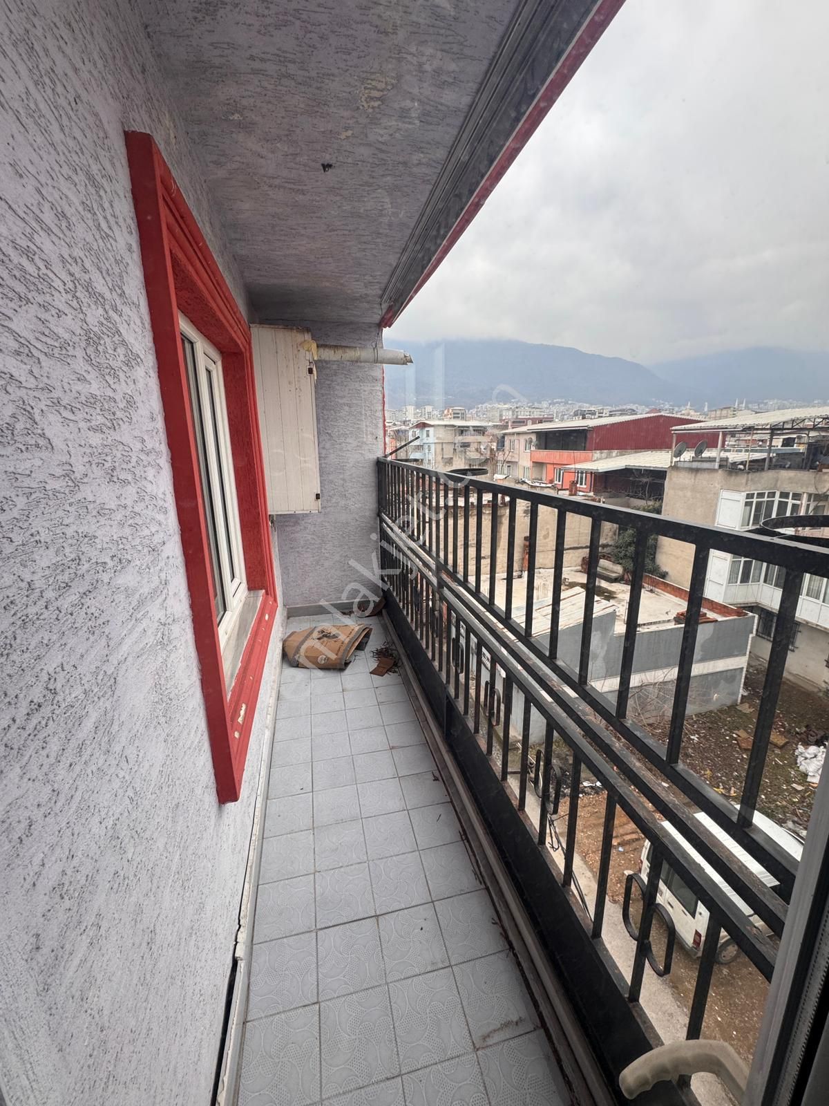 Hacıvatta Anacaddeye Yakın 3+1 Geniş Kiralık Daire - Görsel 6