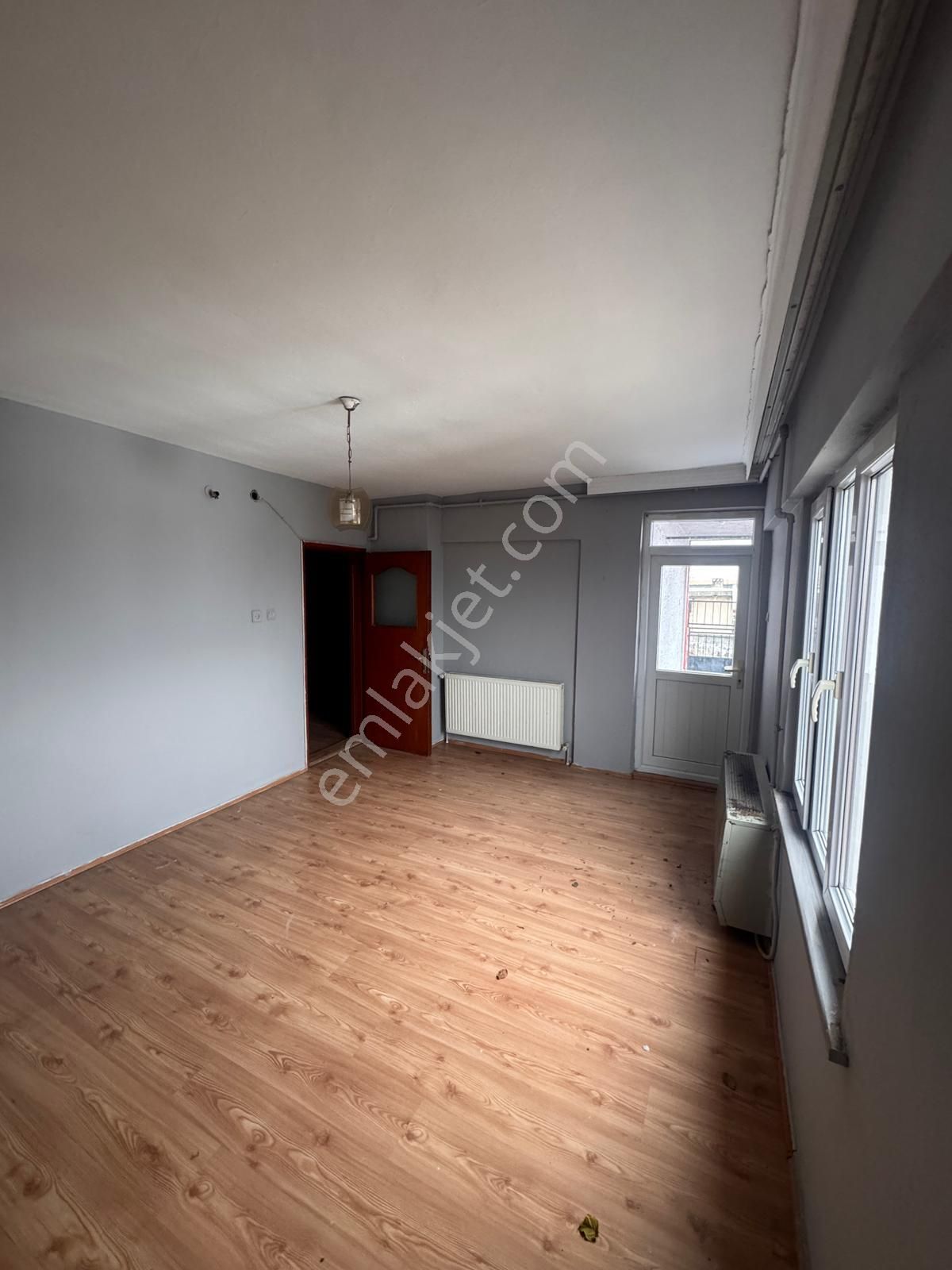 Hacıvatta Anacaddeye Yakın 3+1 Geniş Kiralık Daire - Görsel 5