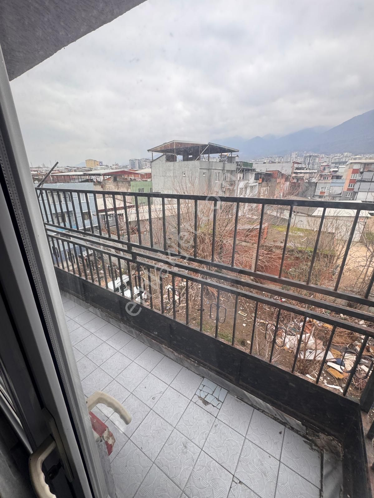 Hacıvatta Anacaddeye Yakın 3+1 Geniş Kiralık Daire - Görsel 12