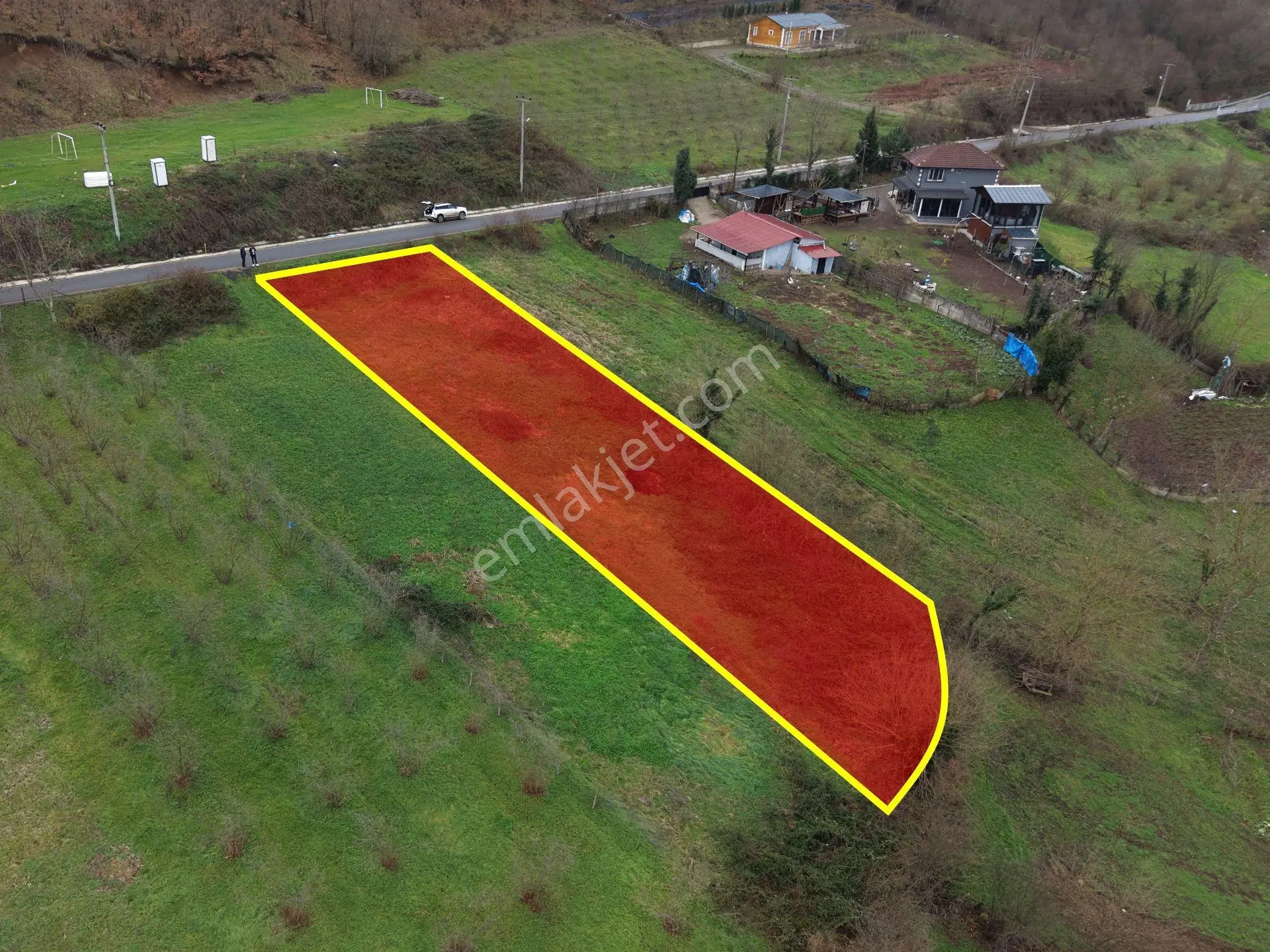 Sakarya Hendek Gündoğan'da Satılık 832 M² İmarlı Arsa