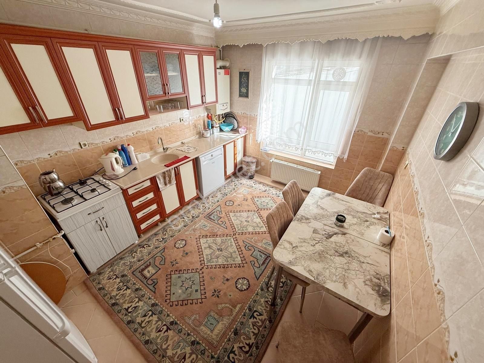 Ovacık'ta Koblay Yakını Kat Konumunda 3+1 Asansörlü