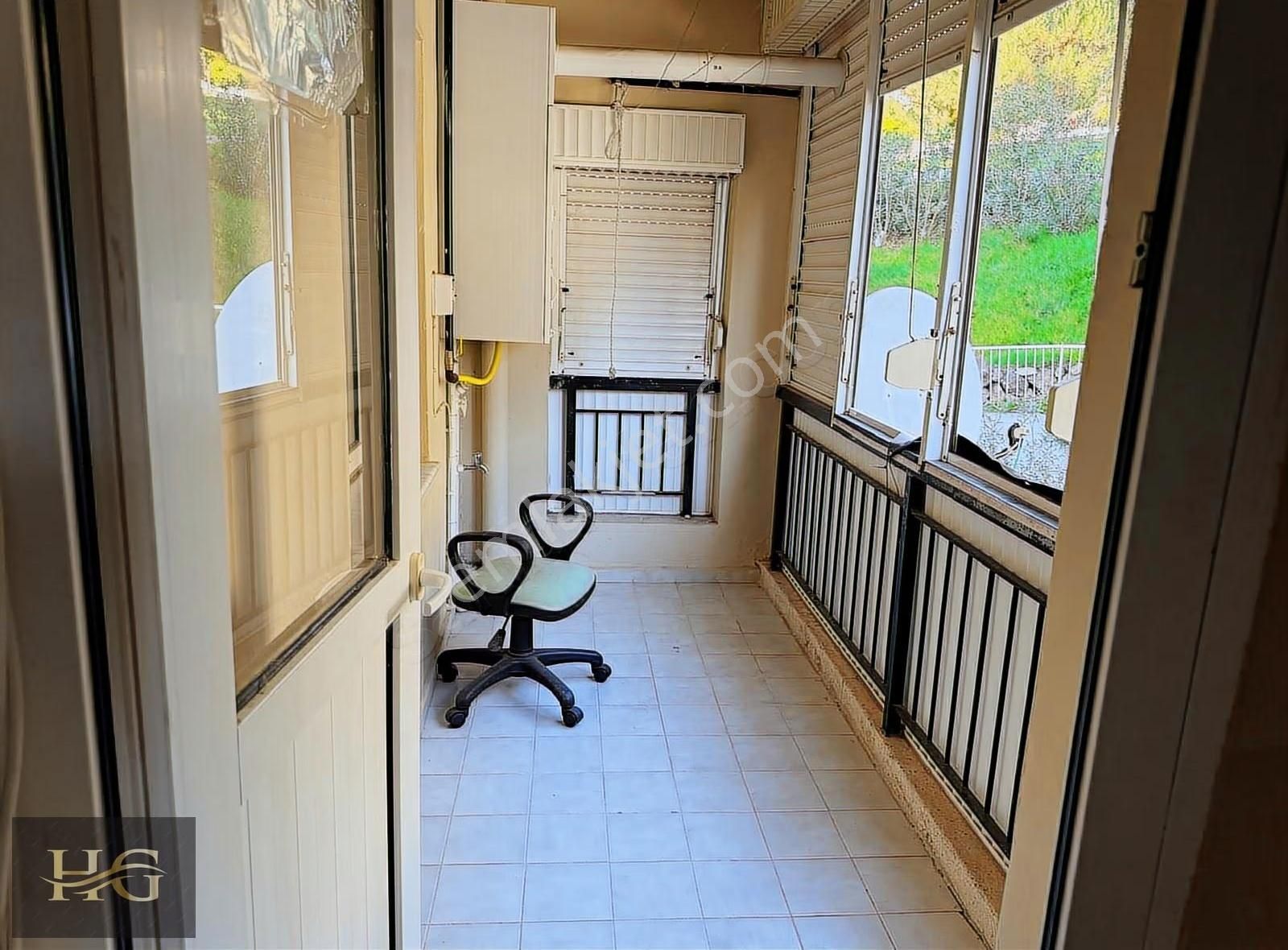 Çiğli Evka-5'de Ara Kat, Doğalgazlı 2+1 Satılık Daire - Görsel 11