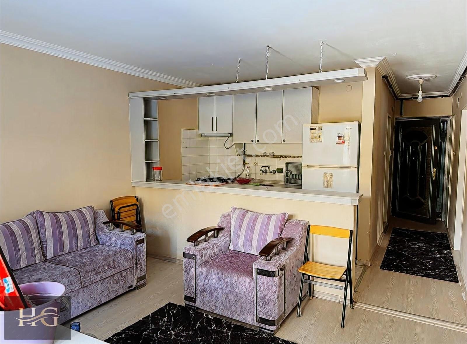 Çiğli Evka-5'de Ara Kat, Doğalgazlı 2+1 Satılık Daire