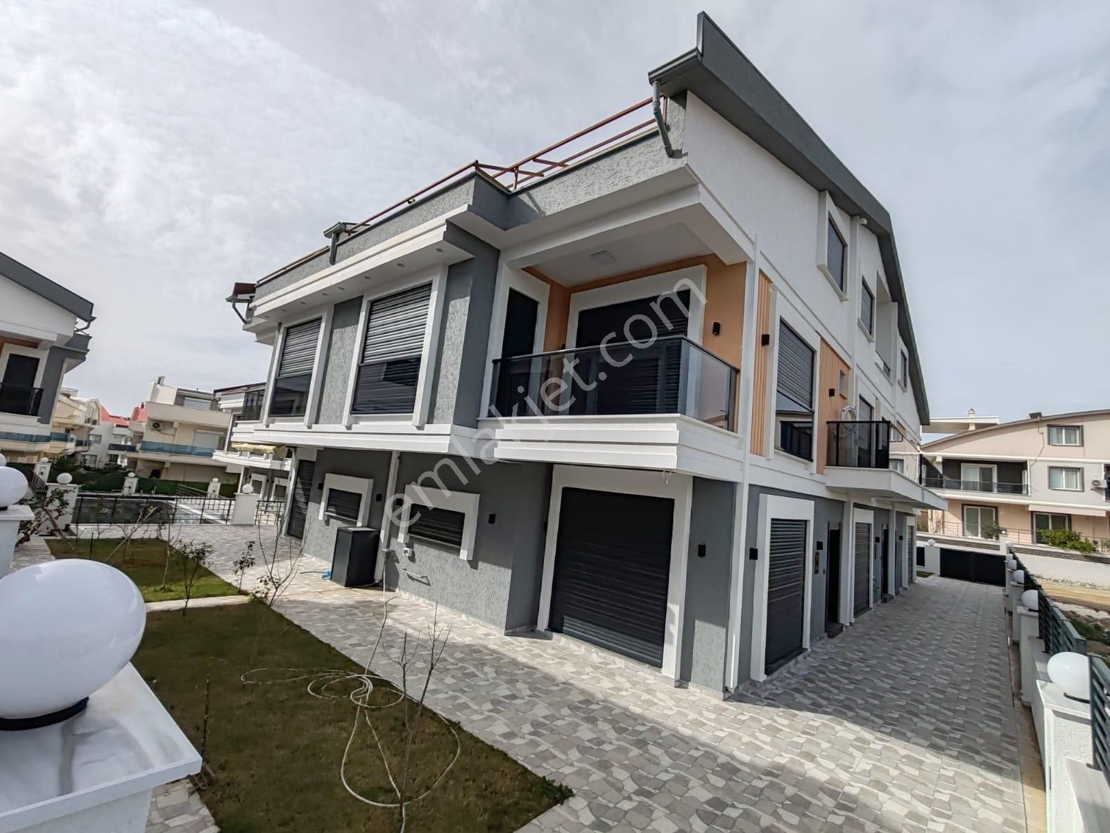 Didim'de Denize Yürüme Mesafesinde Villa | Teraslı 3+1 (site + Havuz)