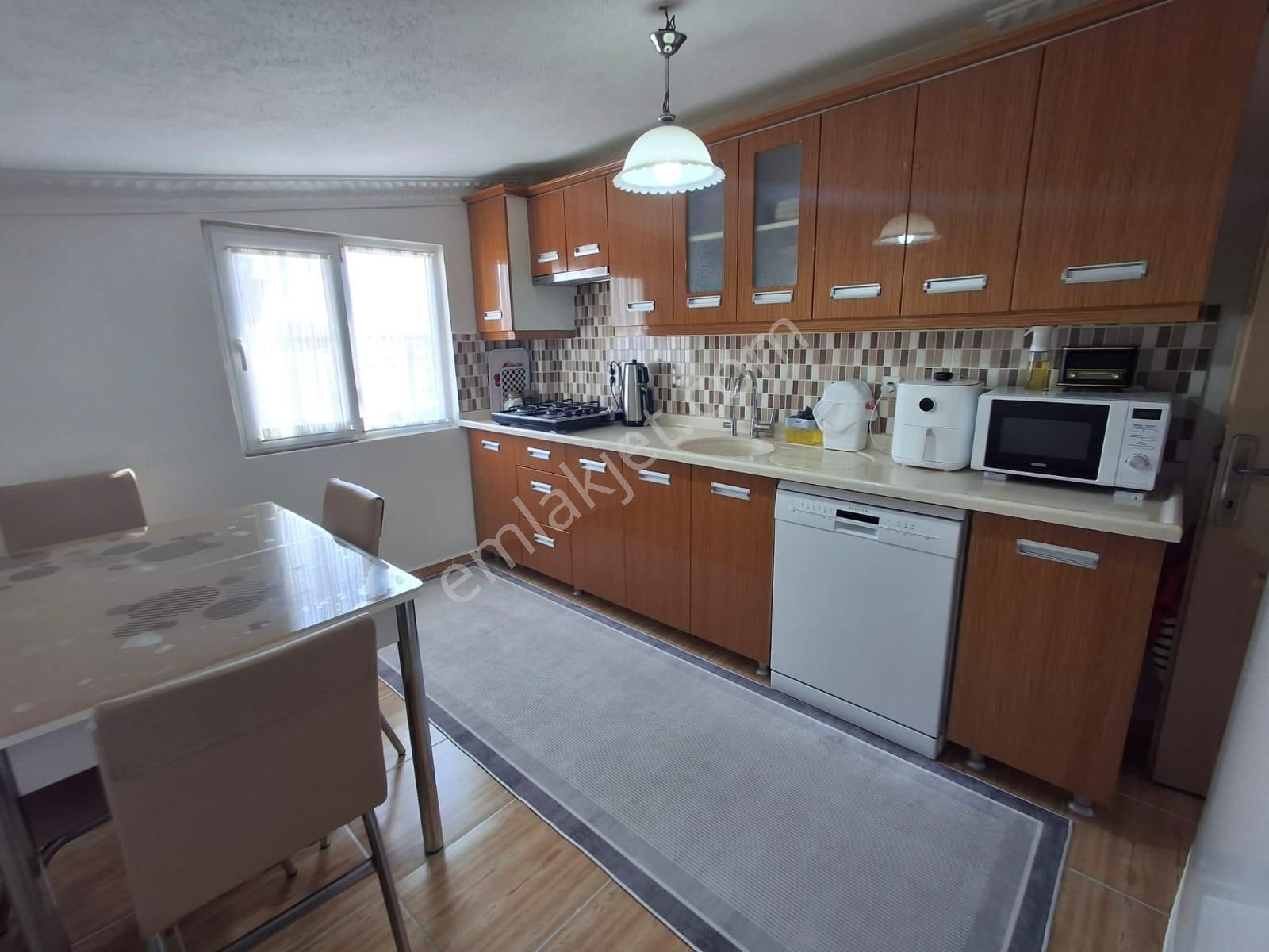 Cumhuriyet Mahallesinde 2+1 Ayrı Mutfak Dublex - Görsel 33