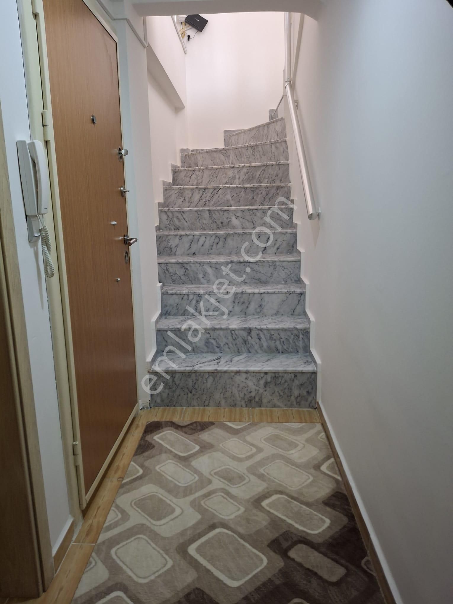 Cumhuriyet Mahallesinde 2+1 Ayrı Mutfak Dublex - Görsel 5