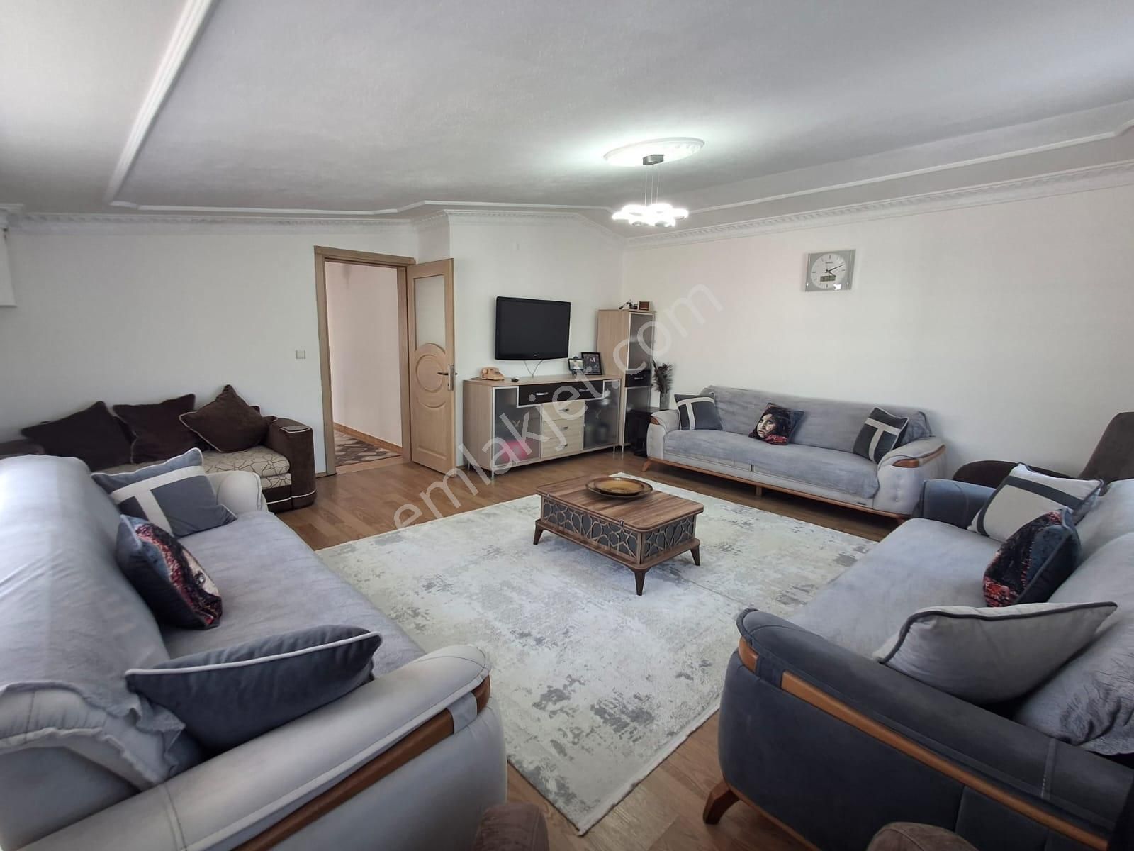 Cumhuriyet Mahallesinde 2+1 Ayrı Mutfak Dublex - Görsel 12