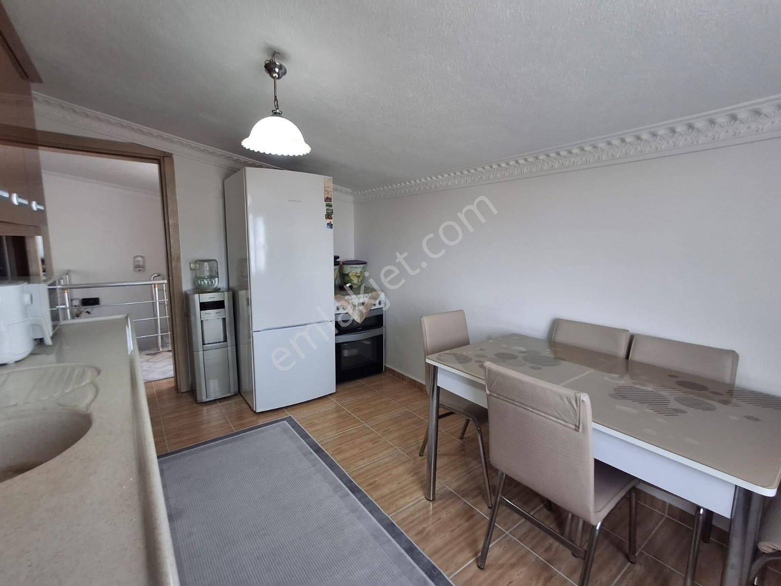 Cumhuriyet Mahallesinde 2+1 Ayrı Mutfak Dublex - Görsel 13