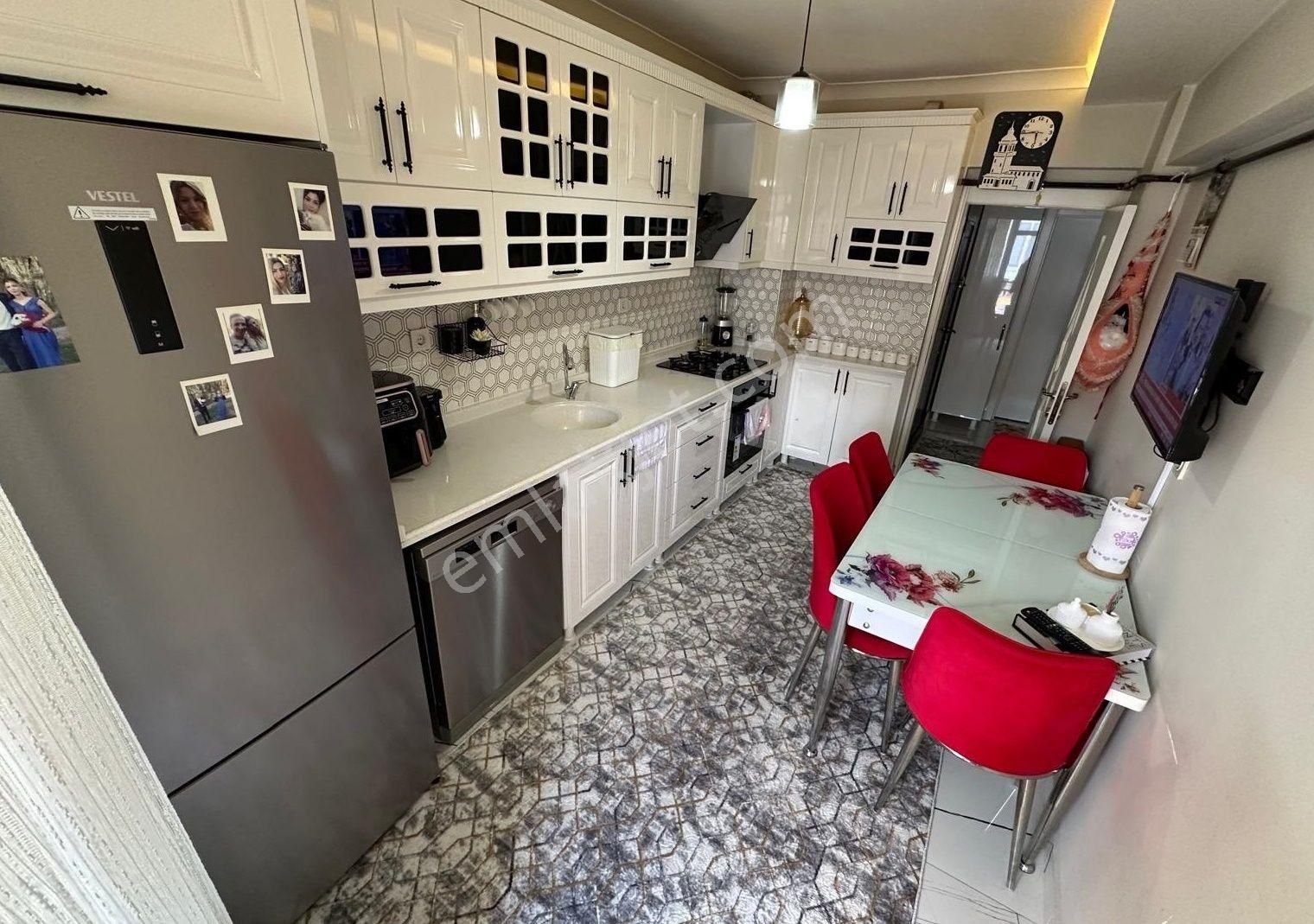 Koza Emlaktan Ahievran Mahalesinde Katta Lüxx Yapılı Ebevyn Banyolu Uygun Fiyatlı 3+1 Satılık Daire