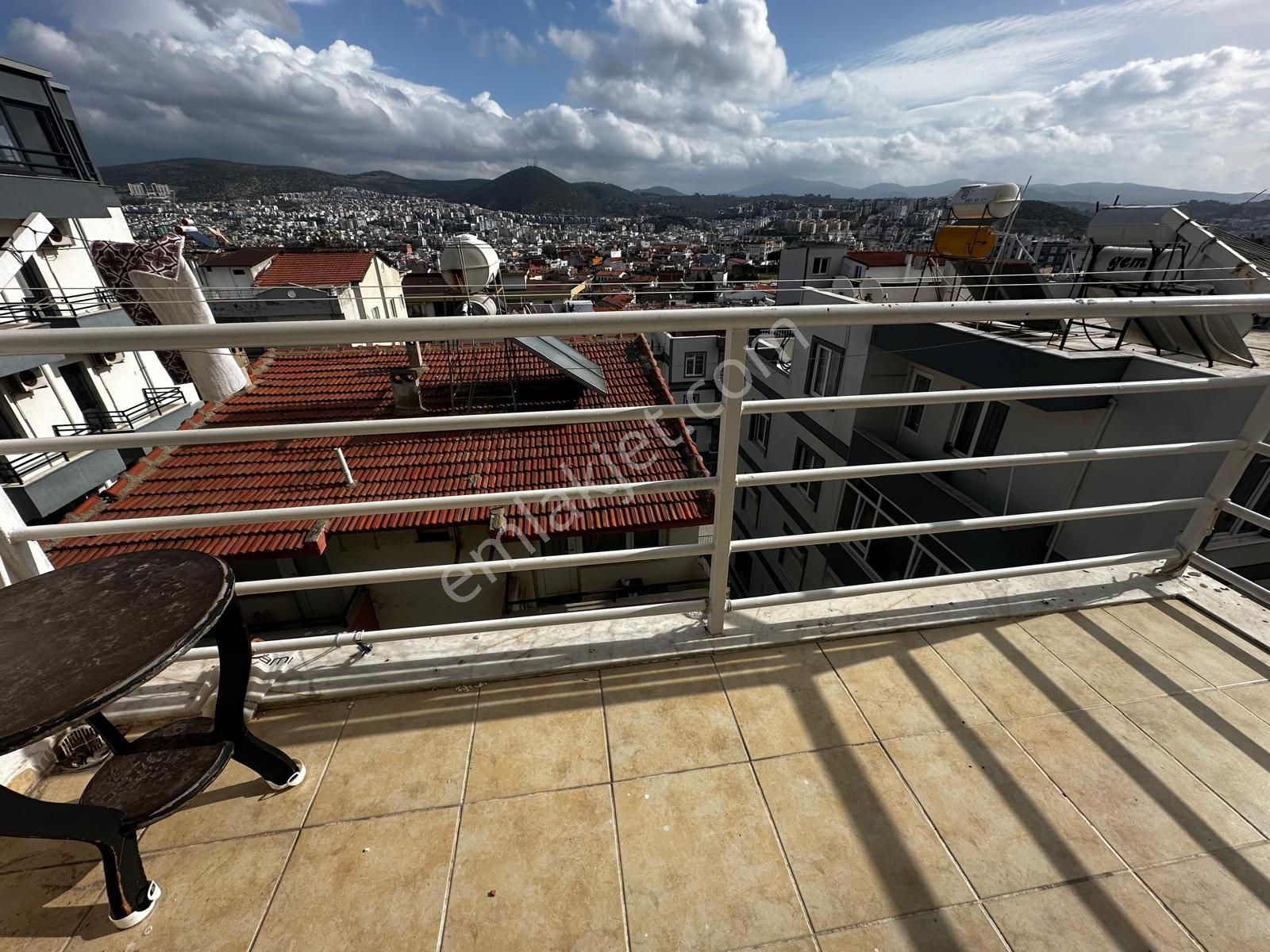 Kuşadası Hacıfeyzullah 3. Kat 3+1 Çatı Dubleks - Görsel 15